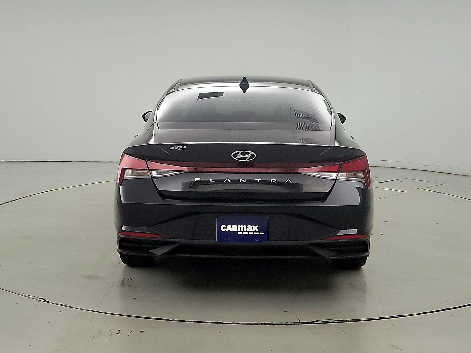 Thumbnail: 2023 Hyundai Elantra - 6