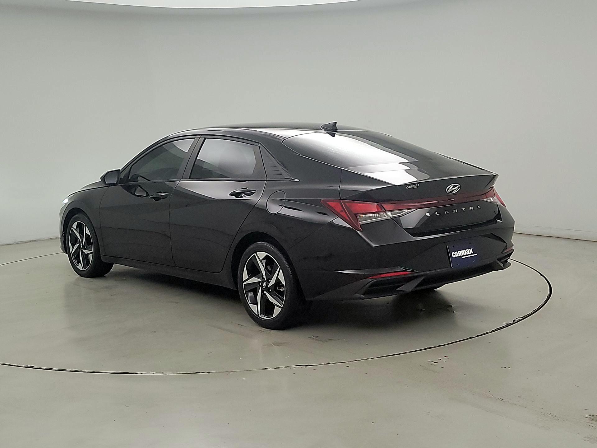 Thumbnail: 2023 Hyundai Elantra - 7