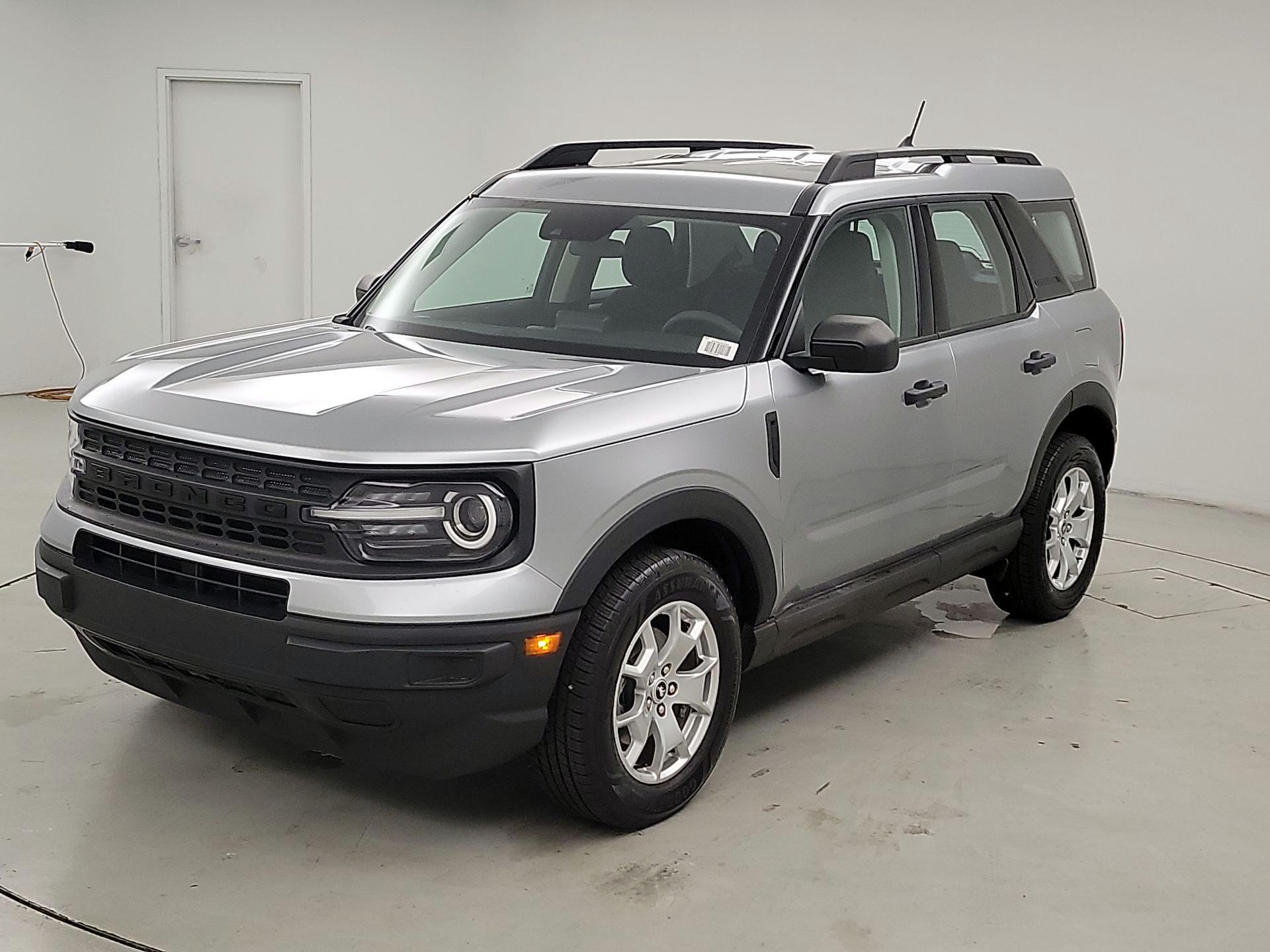 Thumbnail: 2022 Ford Bronco Sport - 3
