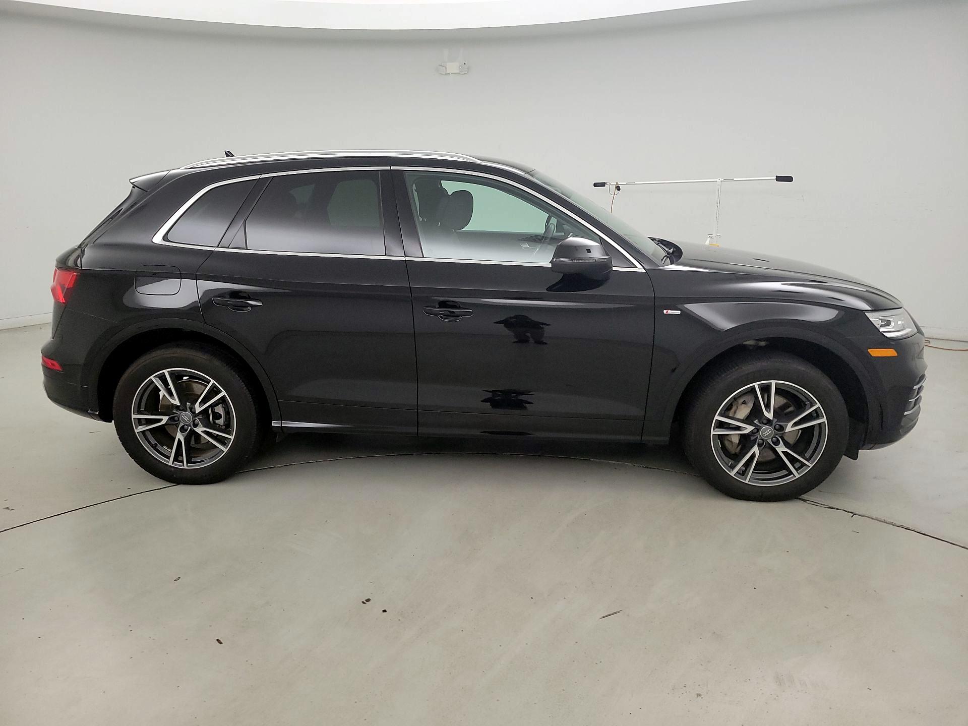 Thumbnail: 2020 Audi Q5 - 4