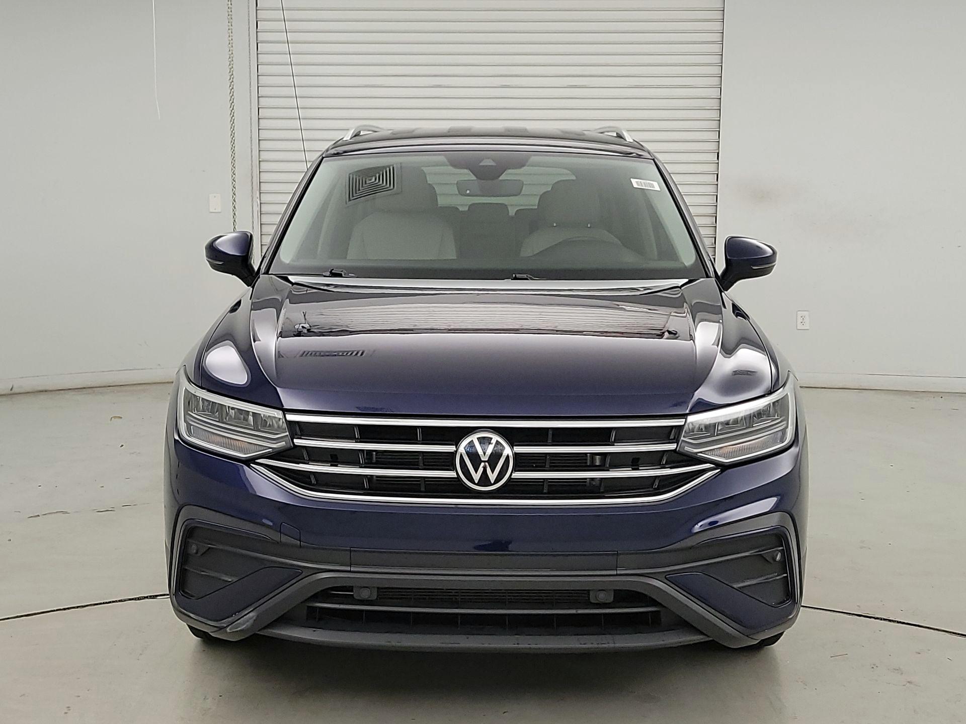 Thumbnail: 2022 Volkswagen Tiguan - 2