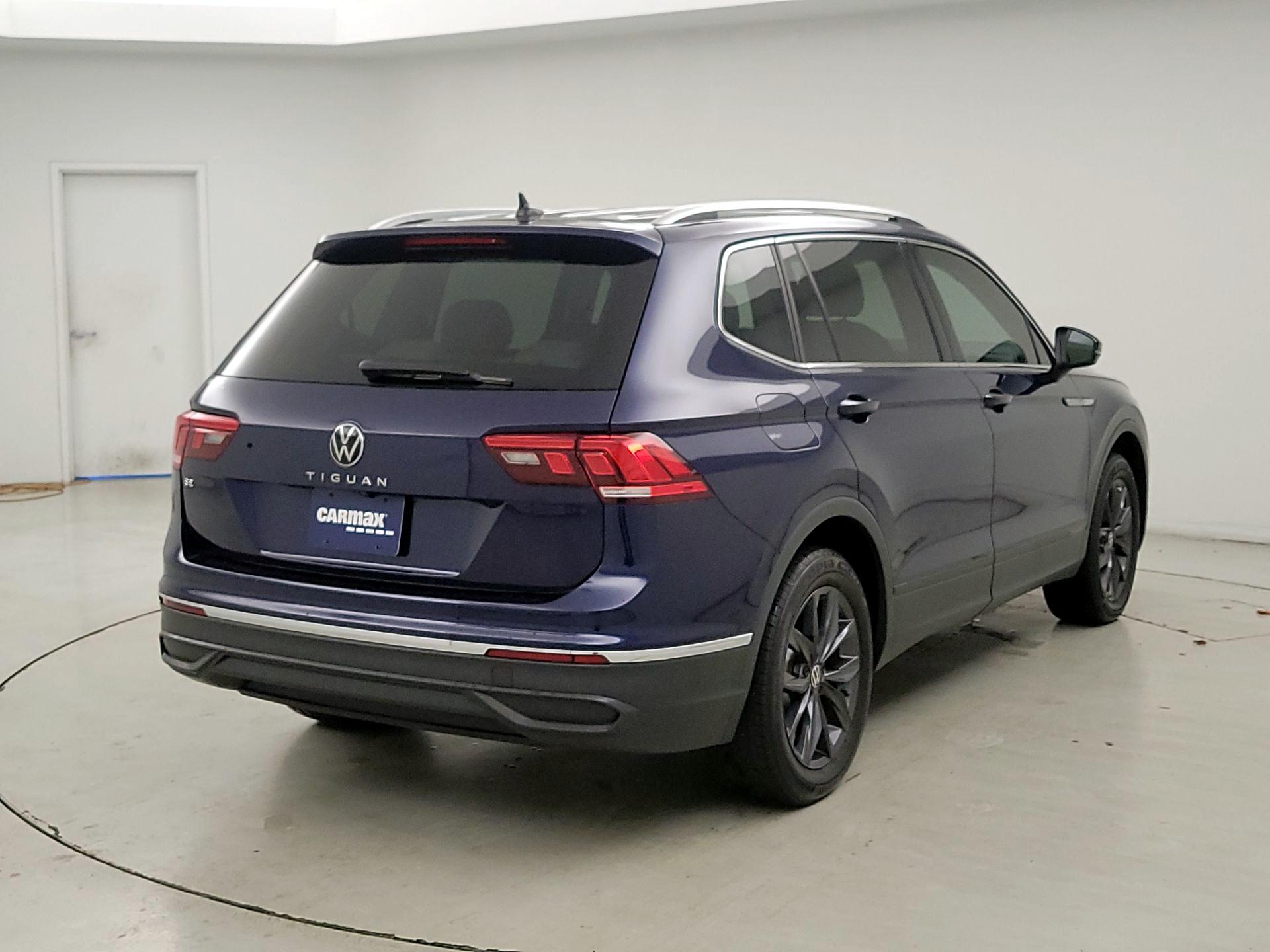 Thumbnail: 2022 Volkswagen Tiguan - 5