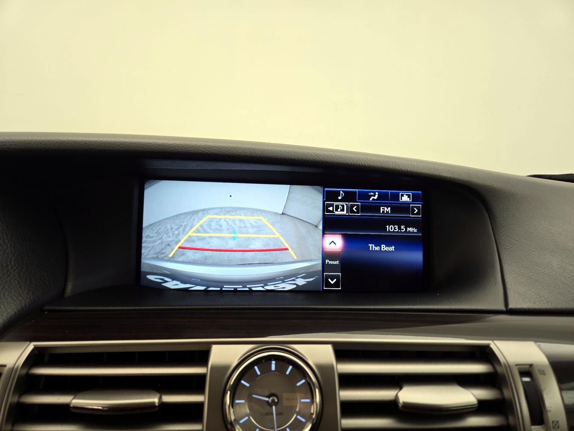 Thumbnail: 2015 Lexus LS - 15