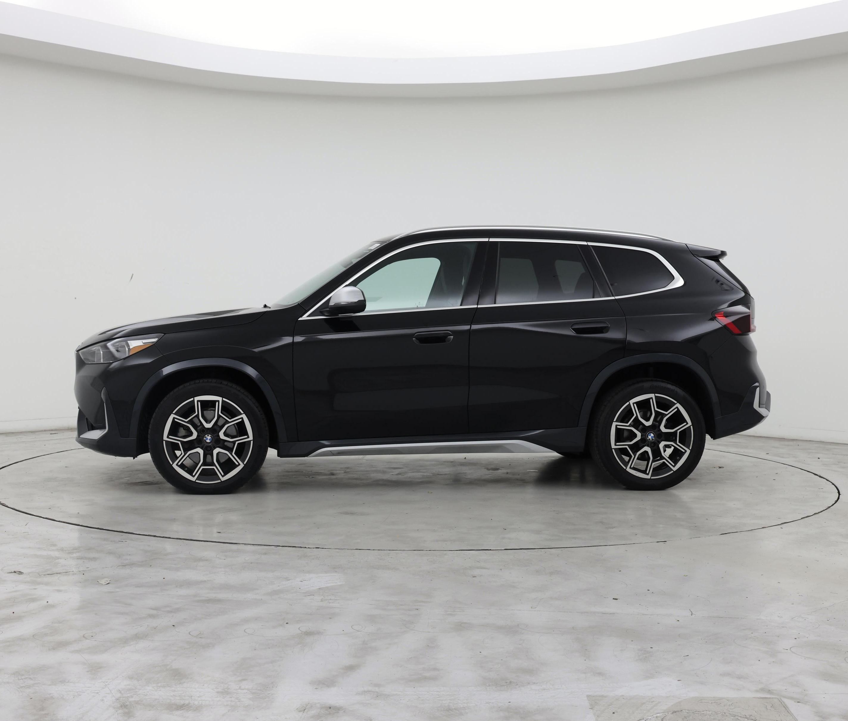Thumbnail: 2023 BMW X1 - 3