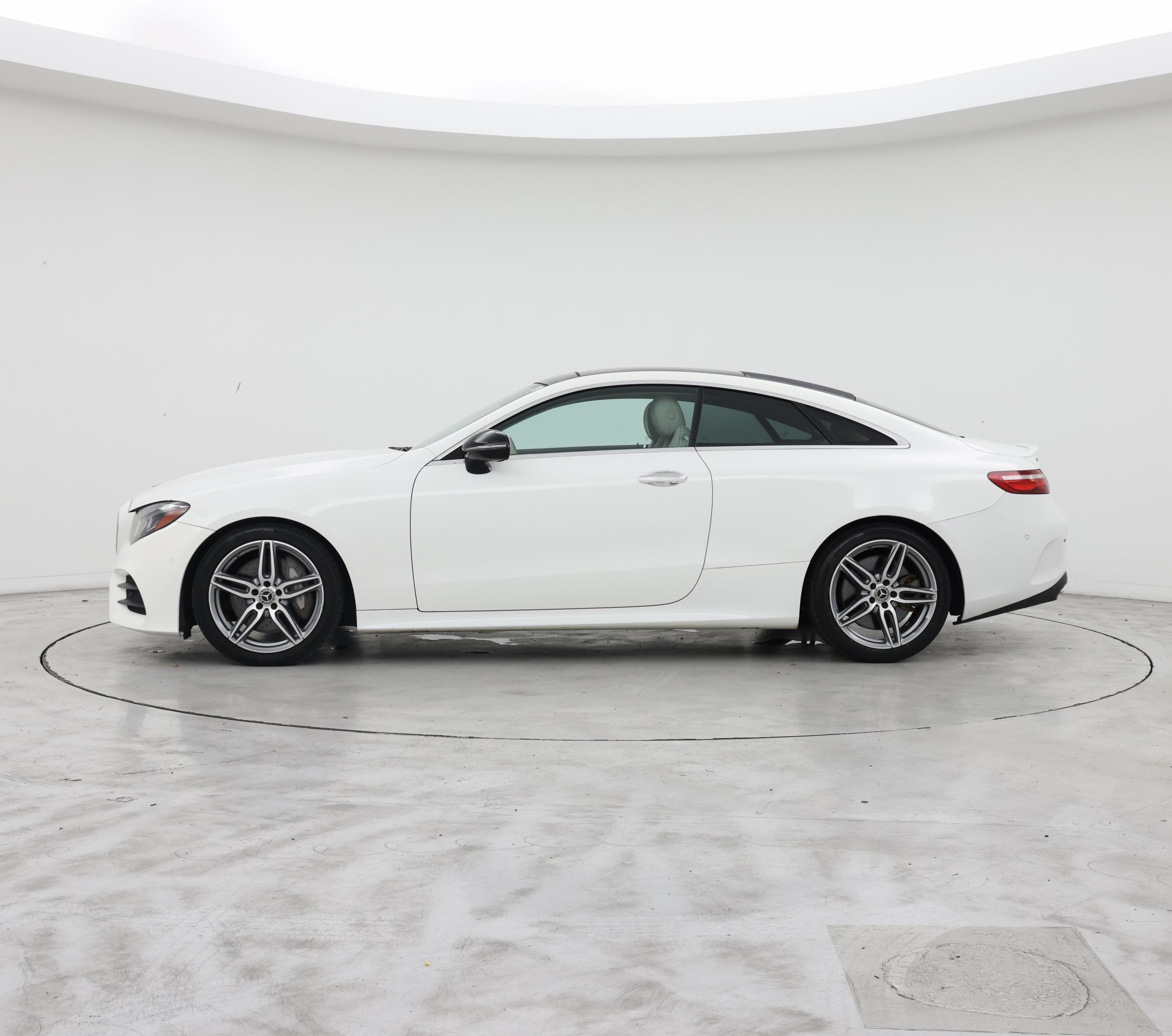 Thumbnail: 2018 Mercedes-Benz E-Class - 3