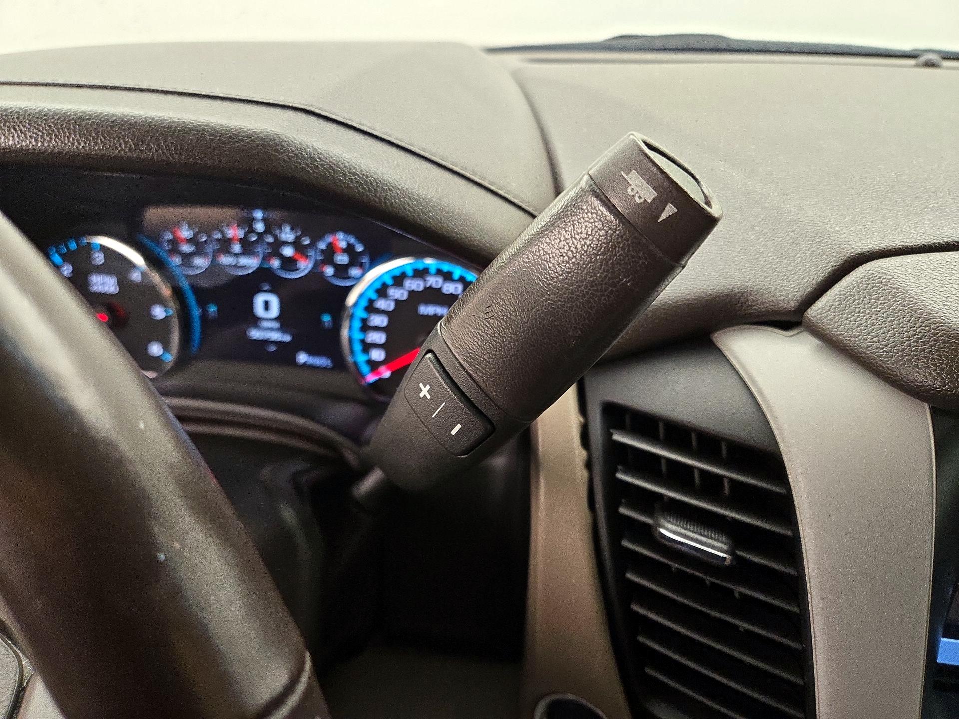 Thumbnail: 2017 GMC Yukon - 18