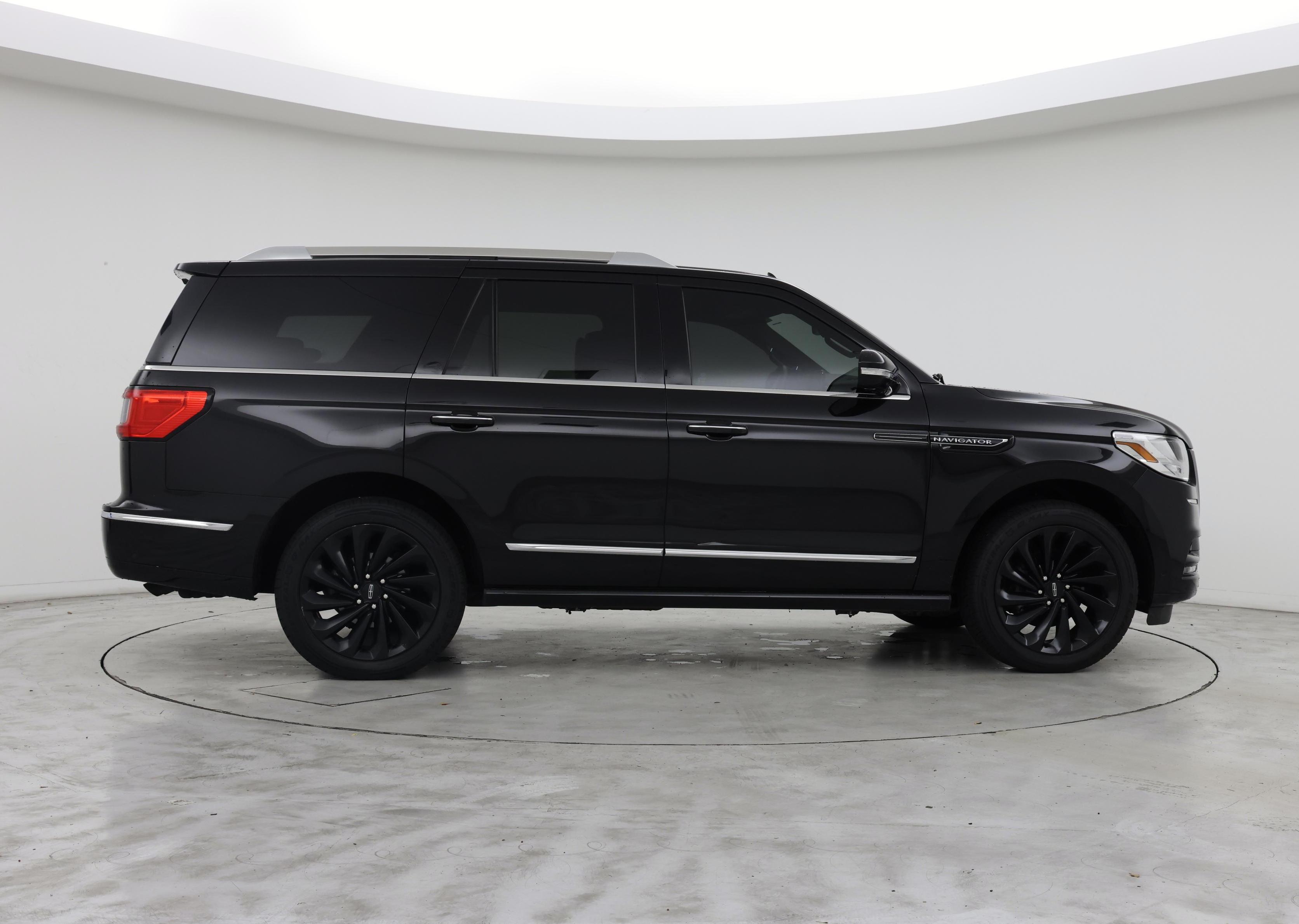Thumbnail: 2020 Lincoln Navigator - 7
