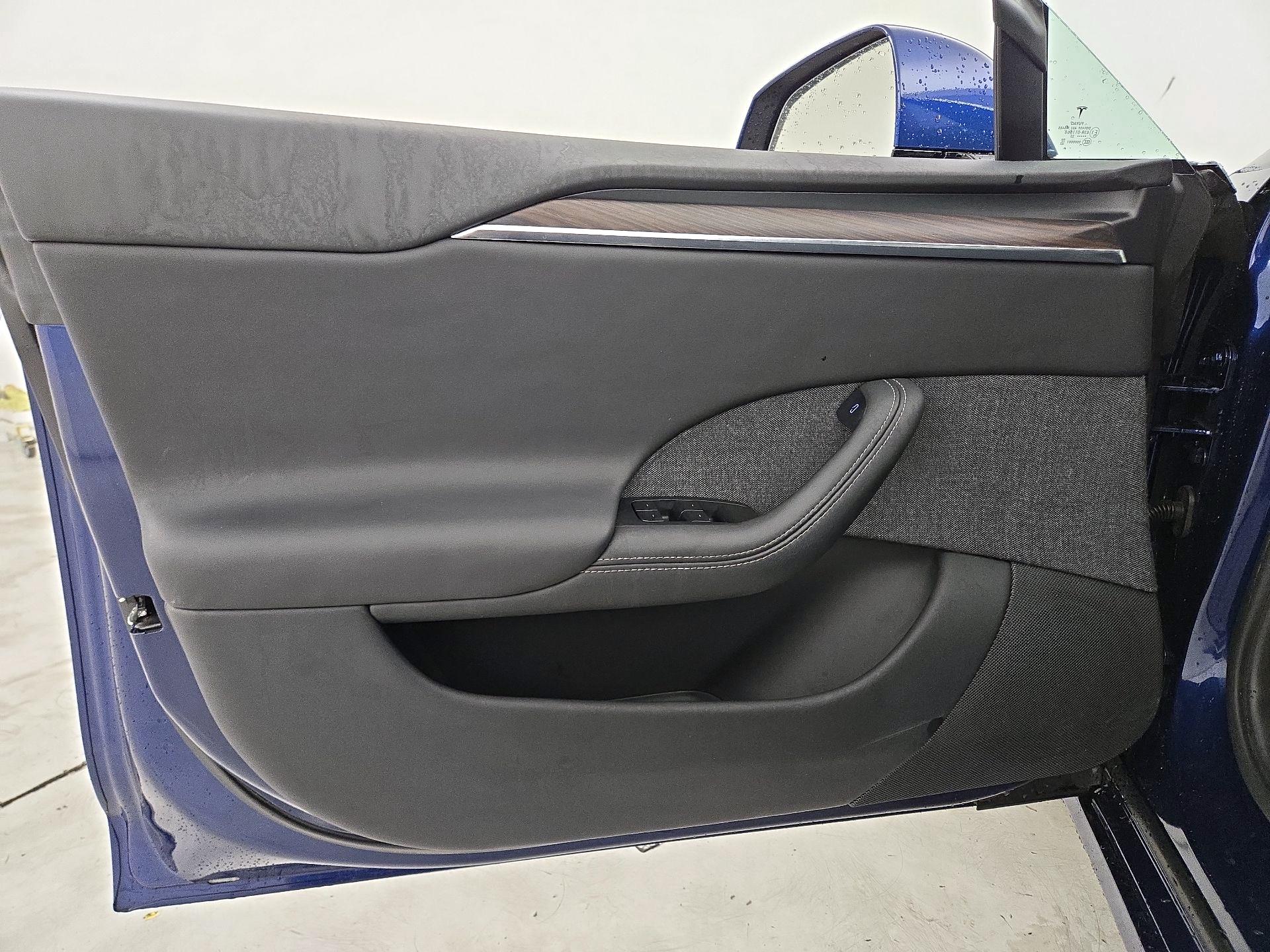 Thumbnail: 2021 Tesla Model S - 12