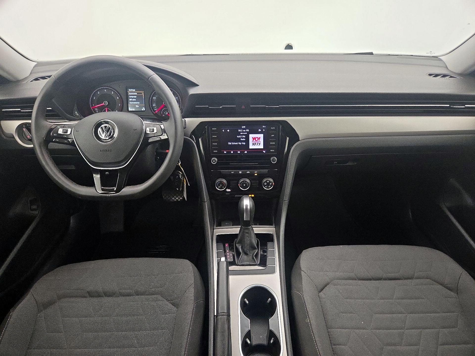 Thumbnail: 2021 Volkswagen Passat - 9