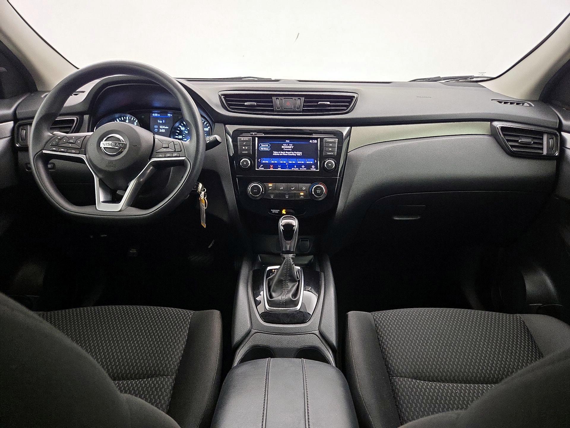 Thumbnail: 2019 Nissan Rogue Sport - 9