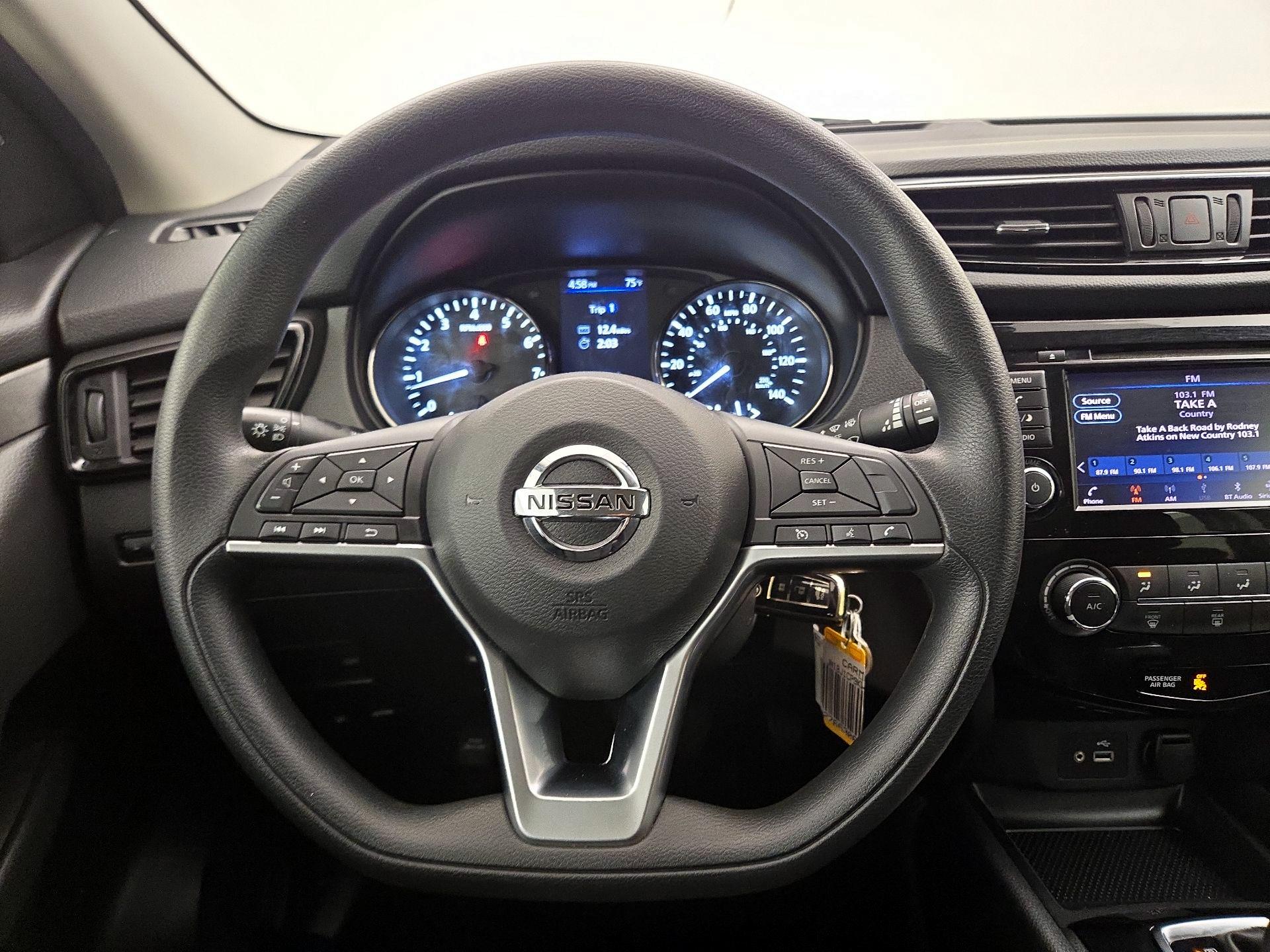 Thumbnail: 2019 Nissan Rogue Sport - 10