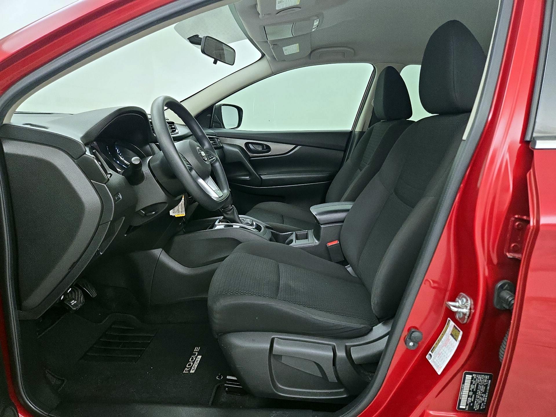 Thumbnail: 2019 Nissan Rogue Sport - 11