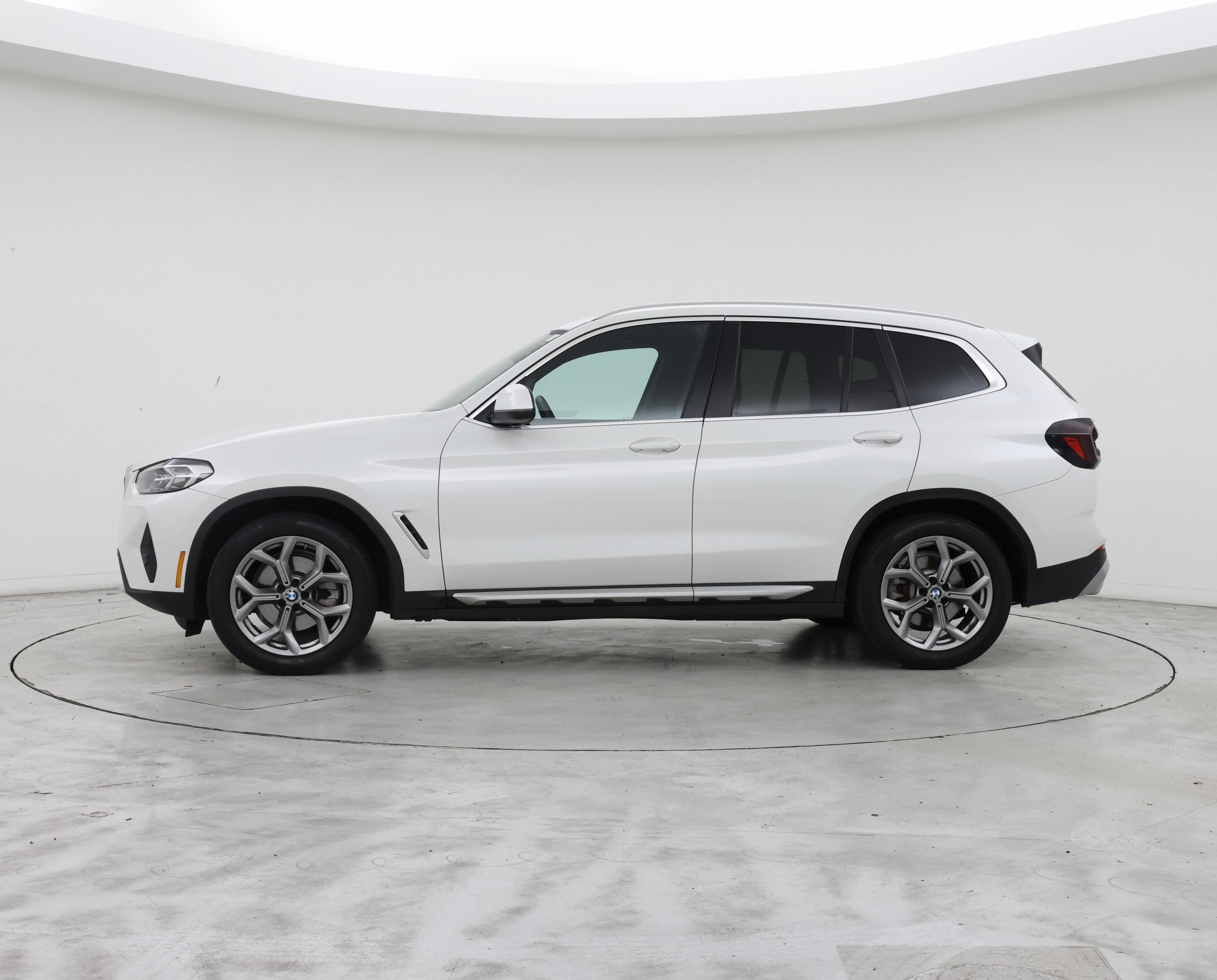Thumbnail: 2023 BMW X3 - 3