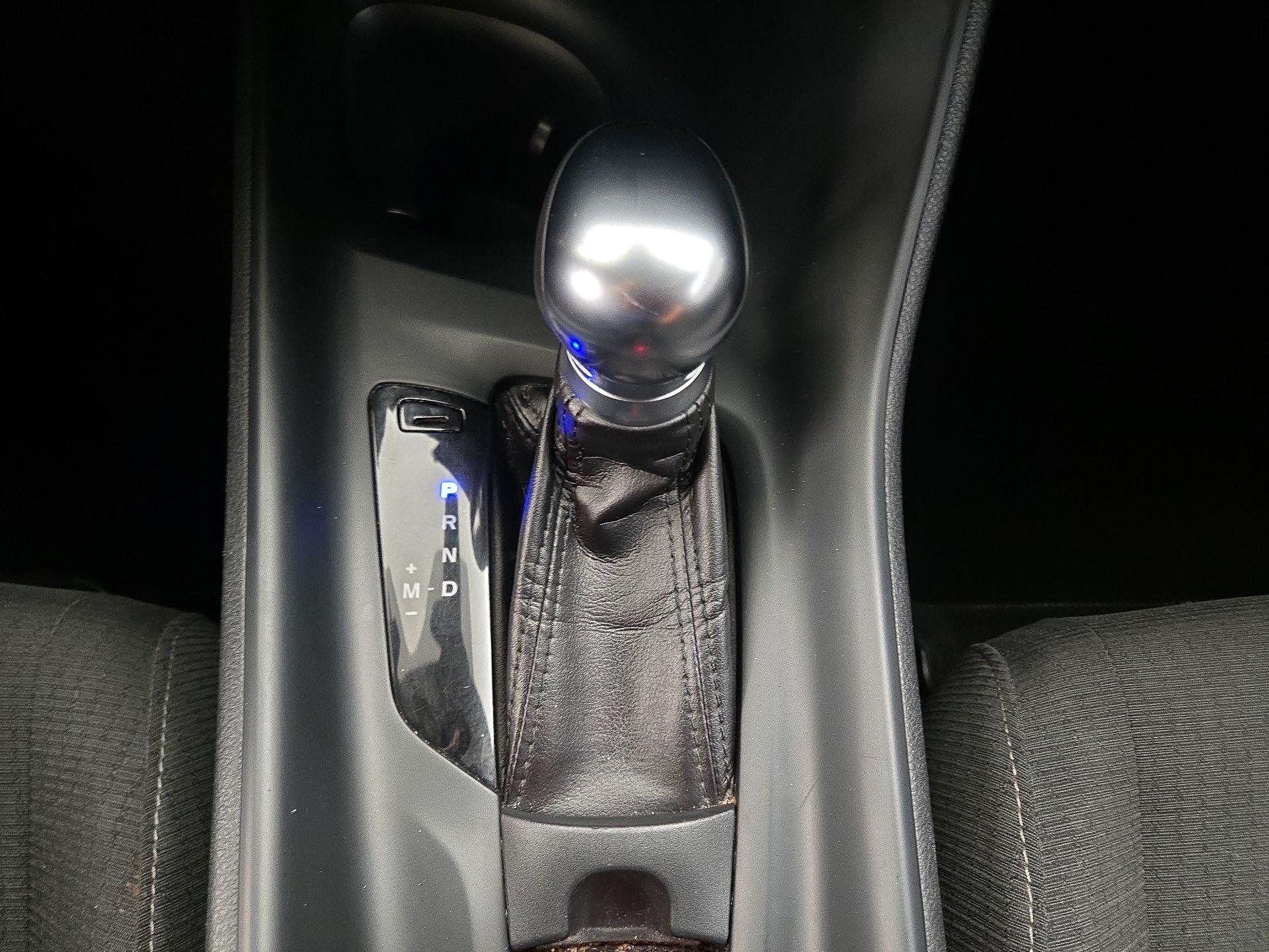 Thumbnail: 2018 Toyota C-HR - 16