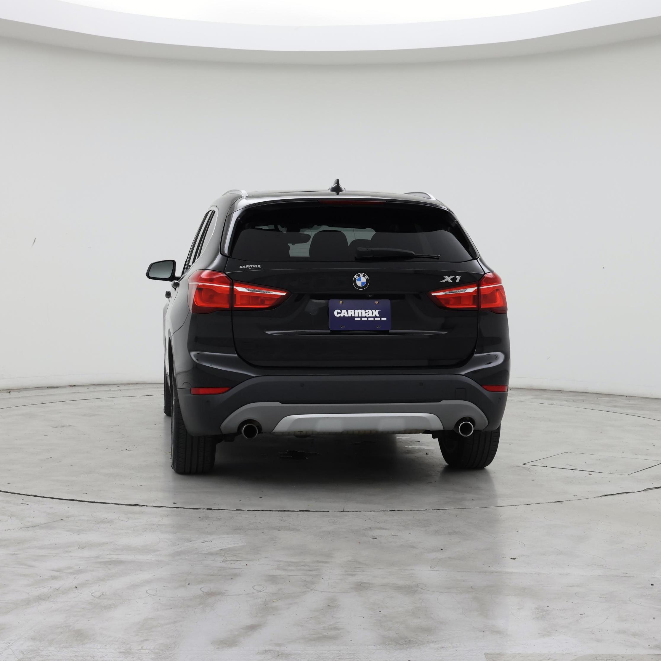 Thumbnail: 2017 BMW X1 - 6