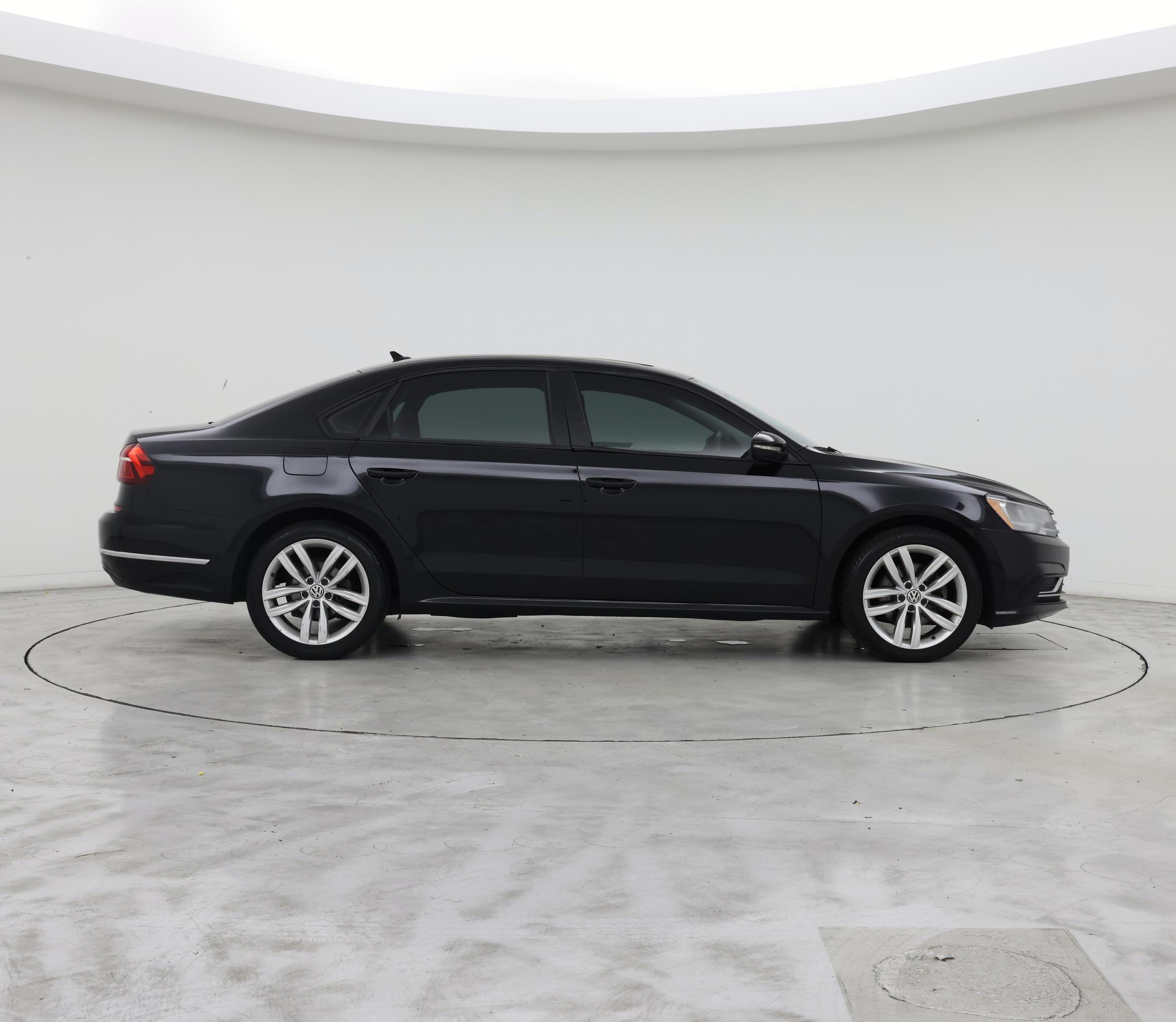 Thumbnail: 2019 Volkswagen Passat - 7