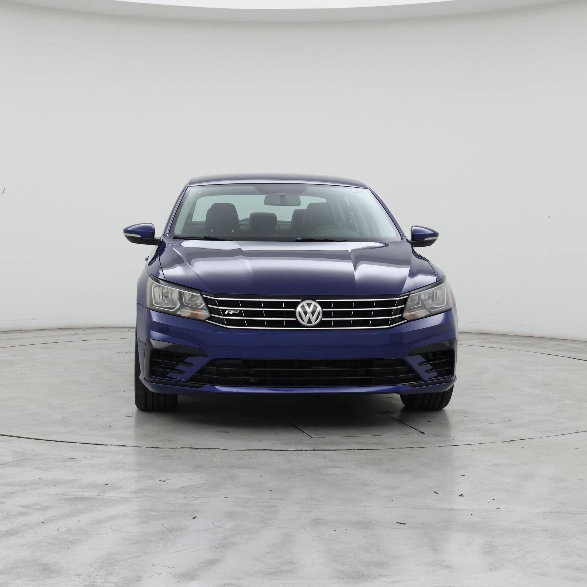 Thumbnail: 2017 Volkswagen Passat - 5
