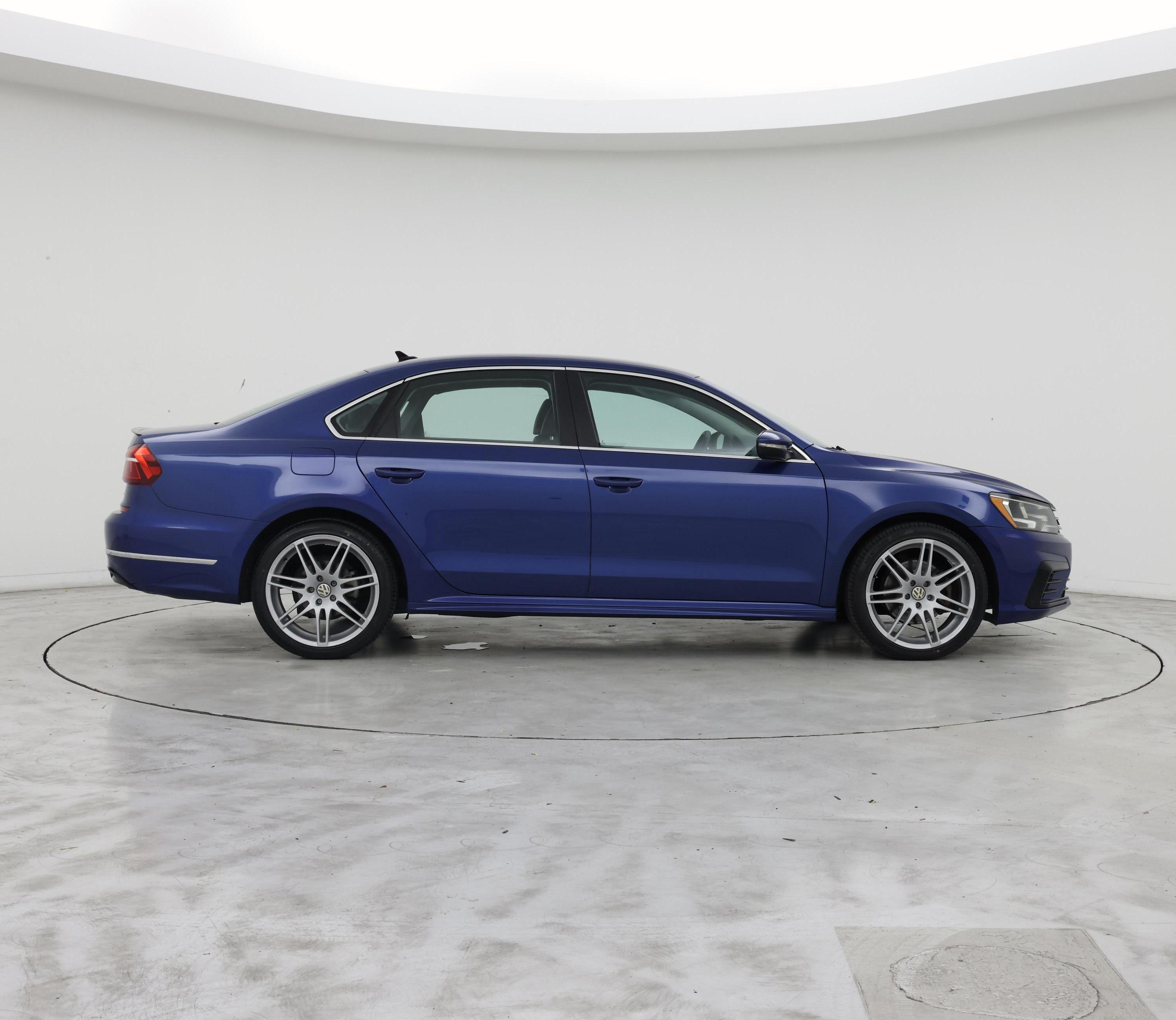 Thumbnail: 2017 Volkswagen Passat - 7