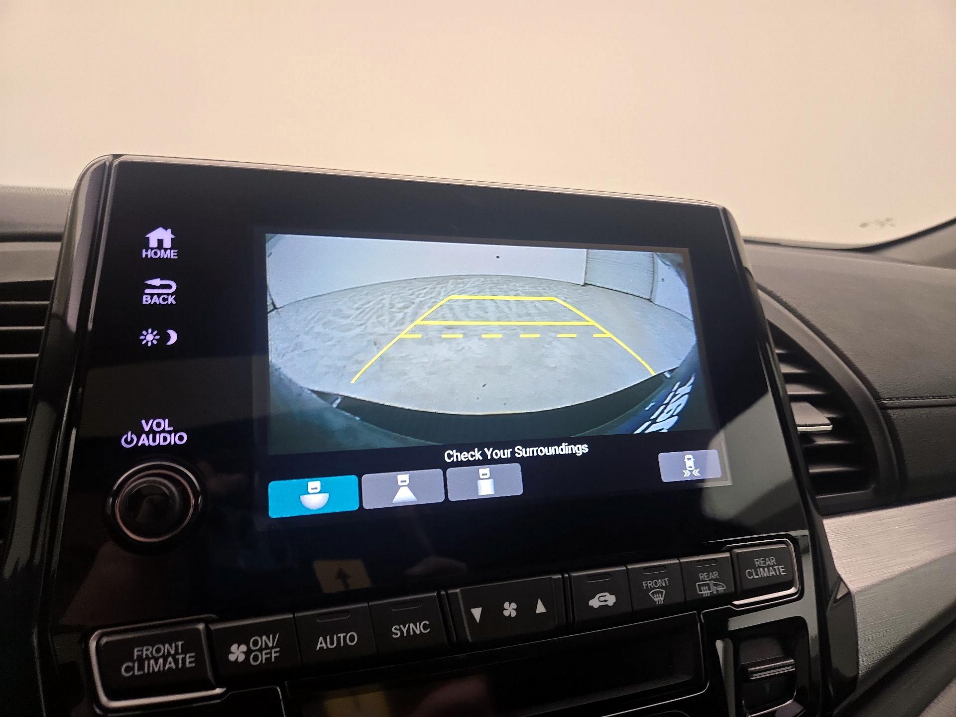 Thumbnail: 2019 Honda Odyssey - 15