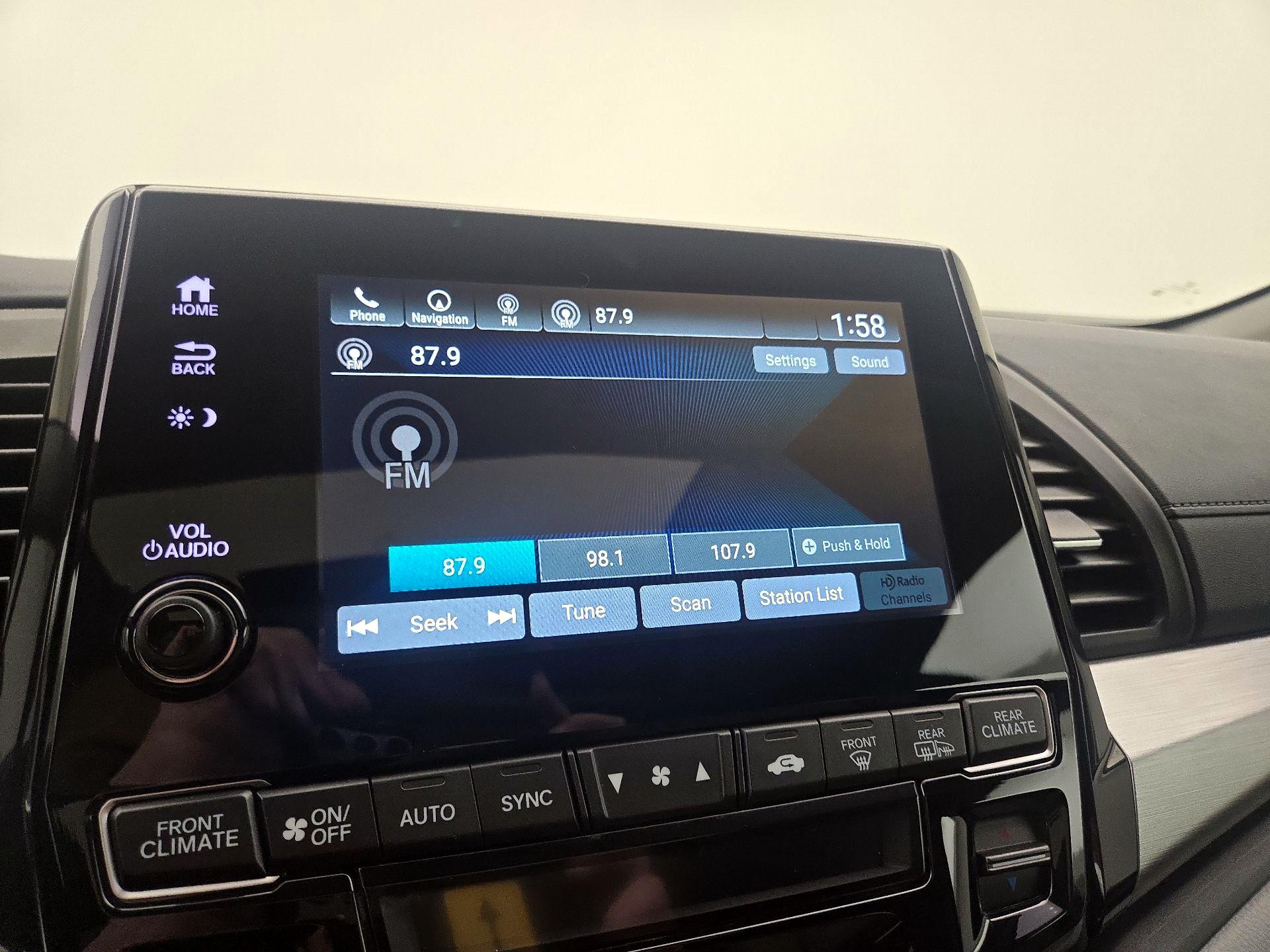 Thumbnail: 2019 Honda Odyssey - 16