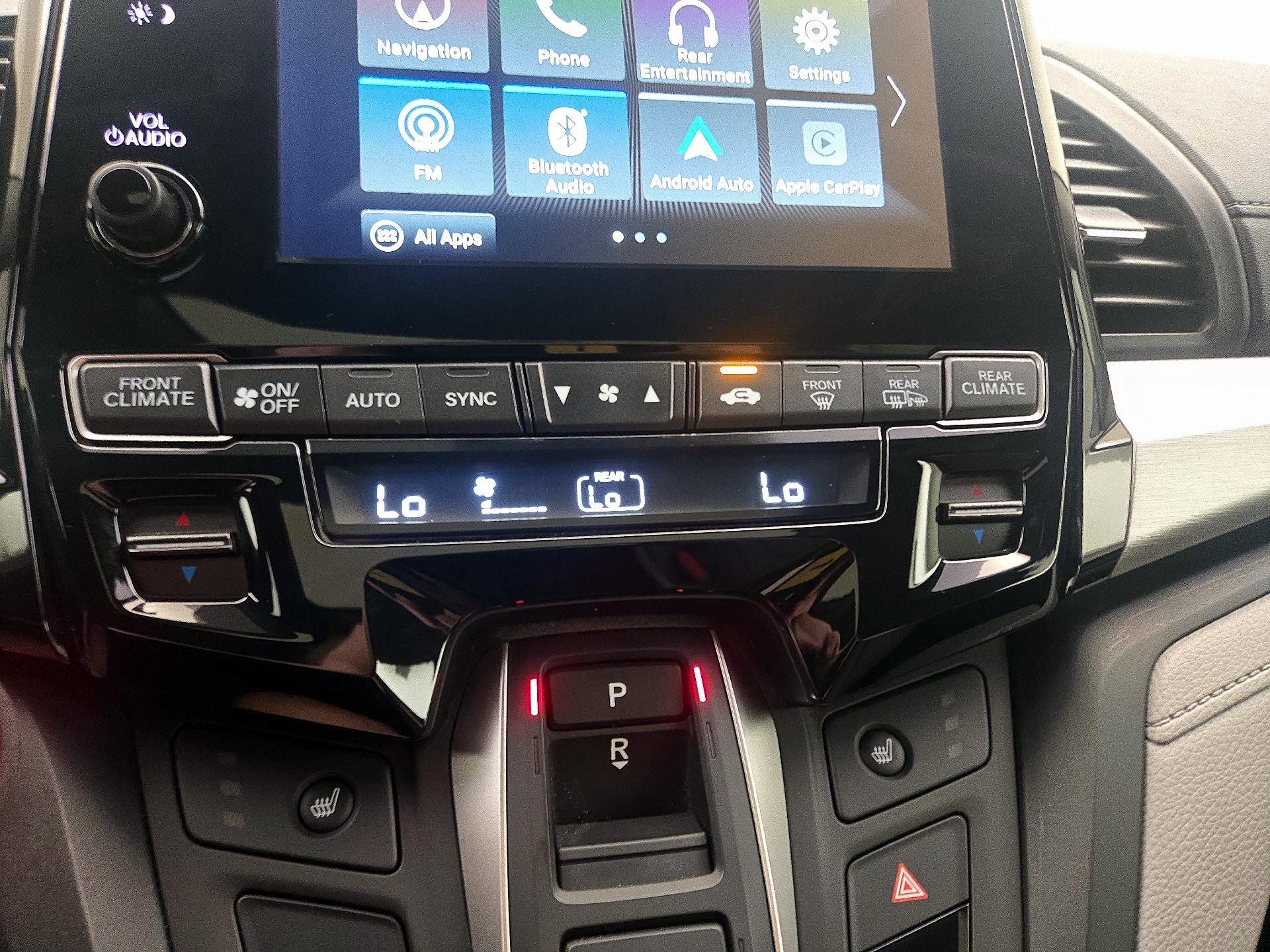 Thumbnail: 2019 Honda Odyssey - 17