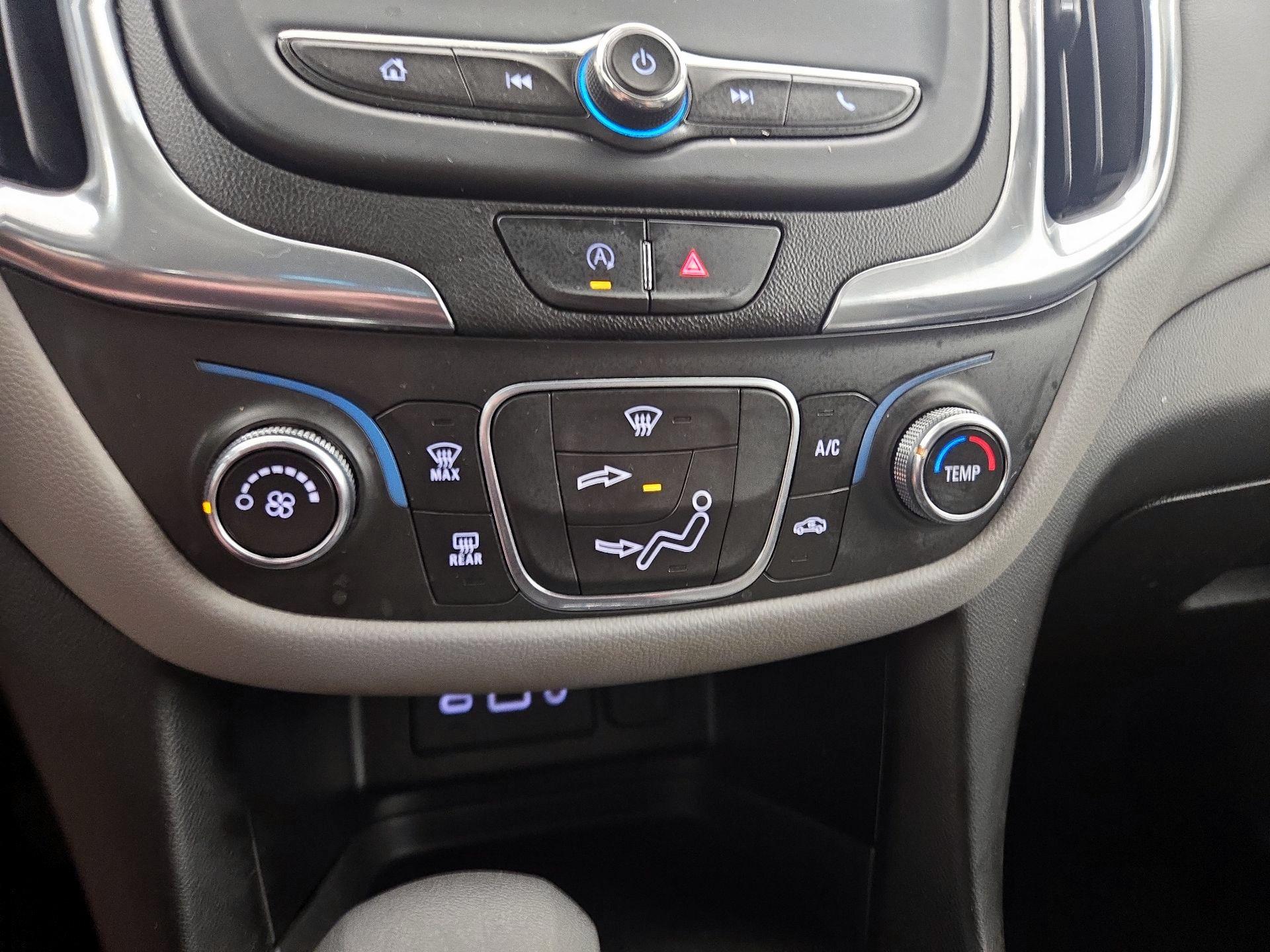 Thumbnail: 2022 Chevrolet Equinox - 16