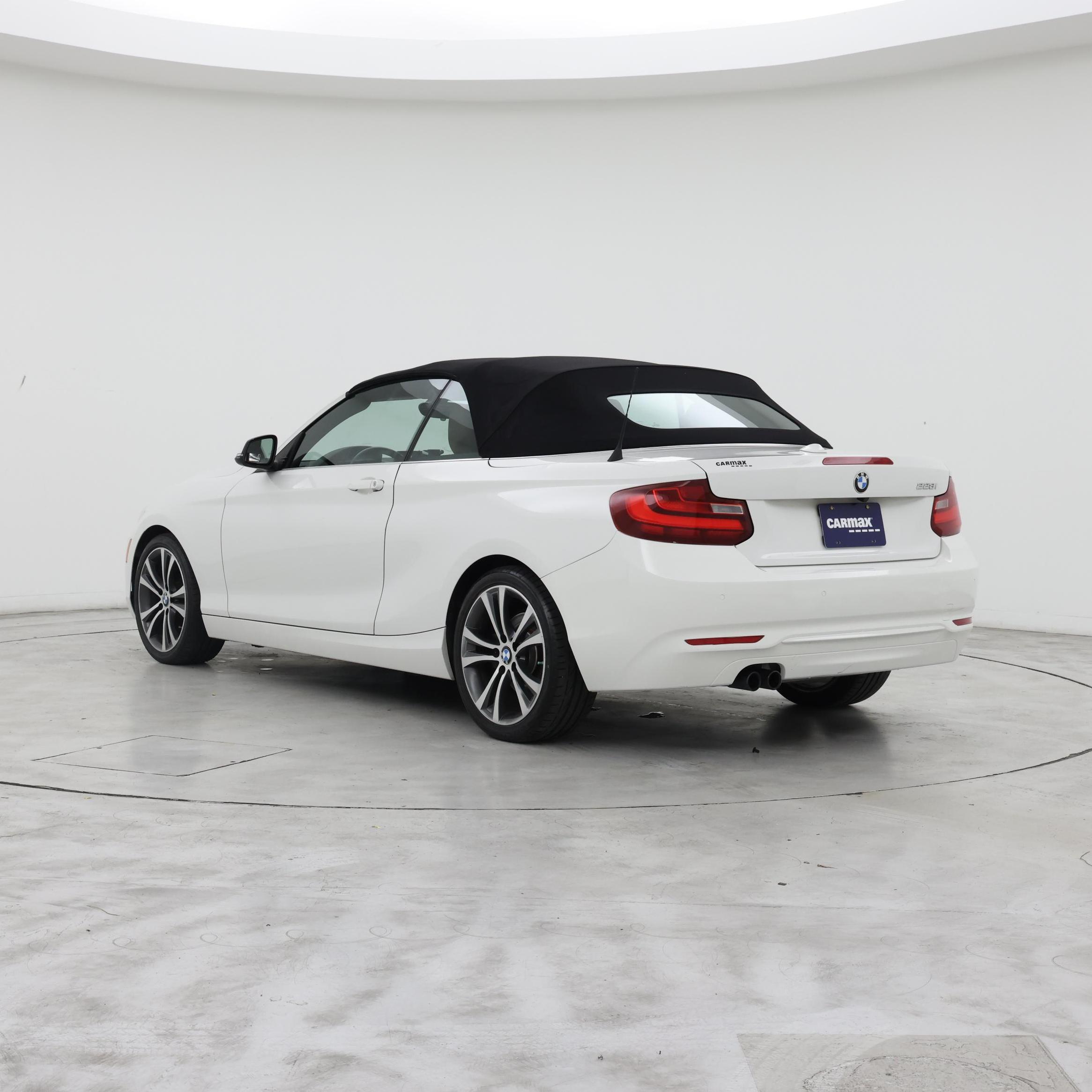 Thumbnail: 2016 BMW 2 Series - 2