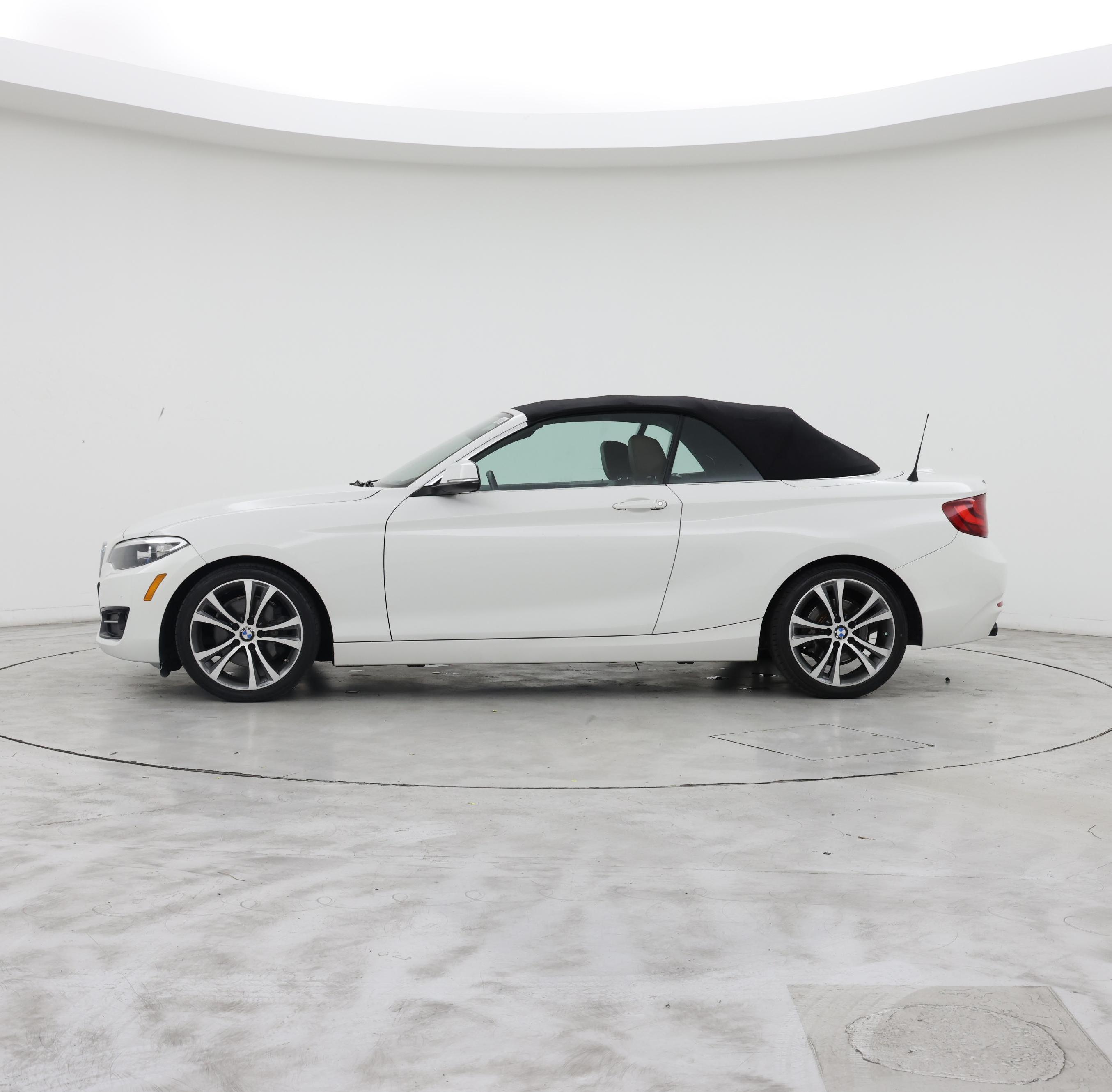 Thumbnail: 2016 BMW 2 Series - 3