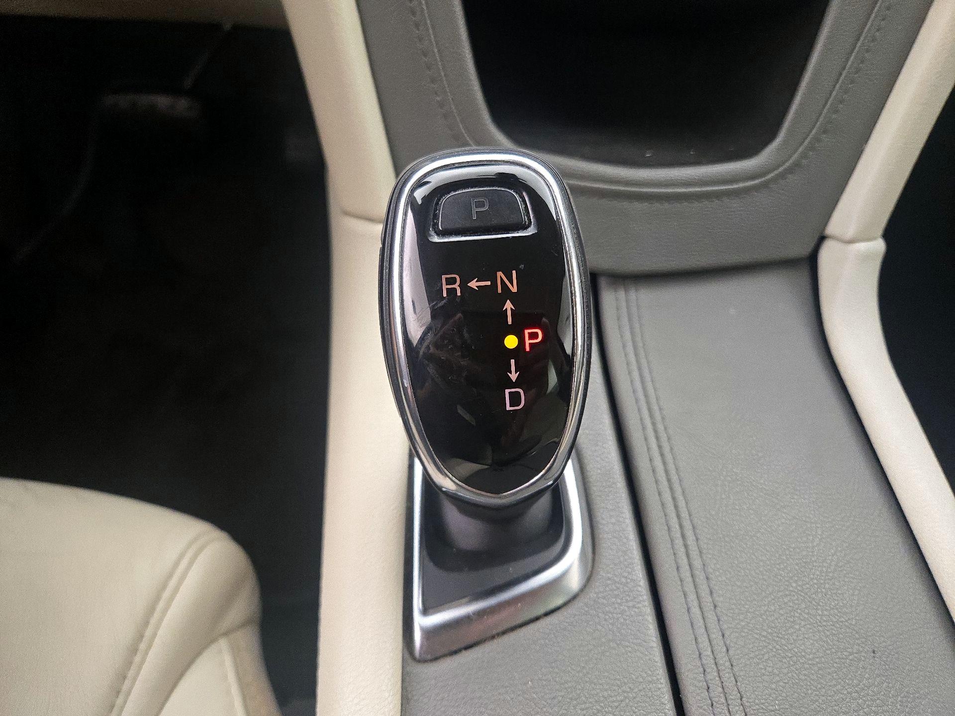 Thumbnail: 2018 Cadillac XT5 - 18