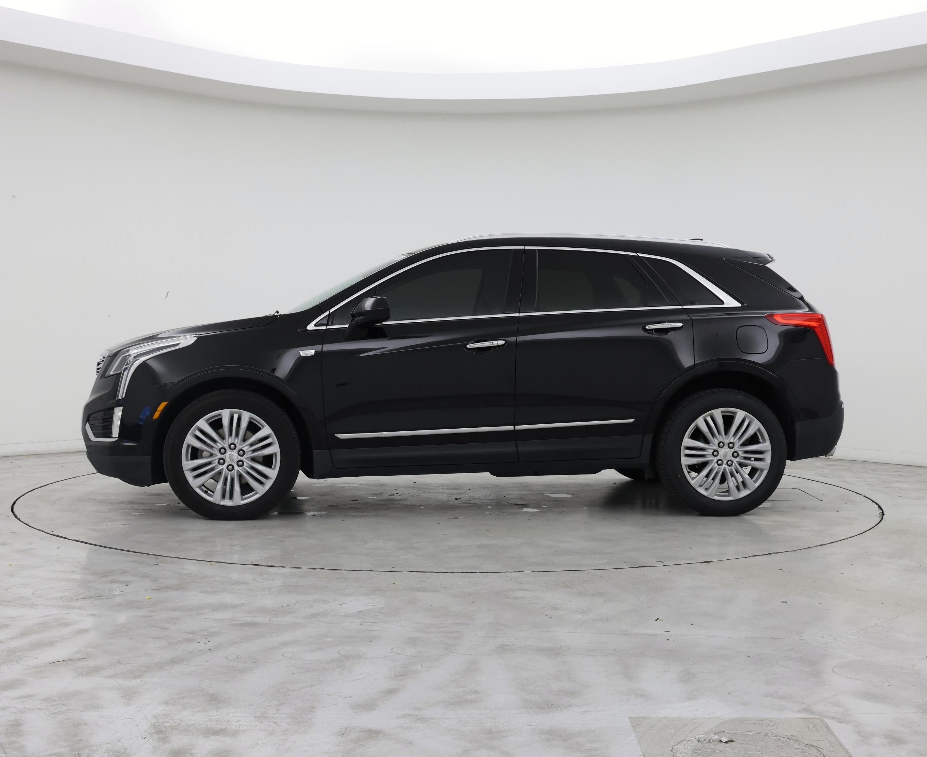 Thumbnail: 2018 Cadillac XT5 - 3