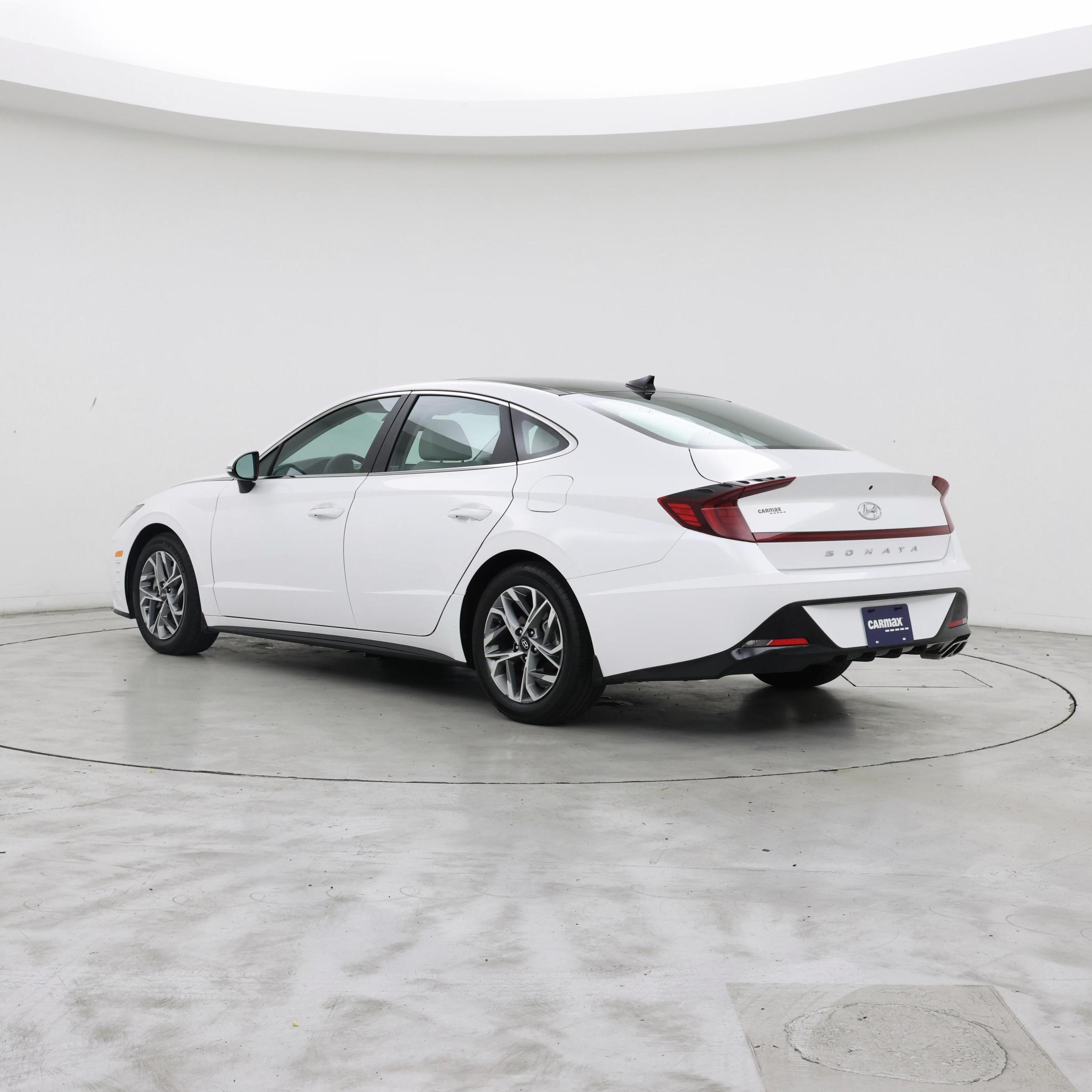 Thumbnail: 2023 Hyundai Sonata - 2