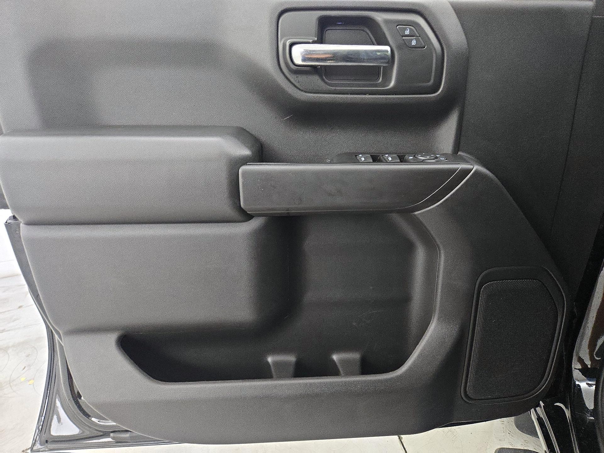 Thumbnail: 2020 Chevrolet Silverado 1500 - 12
