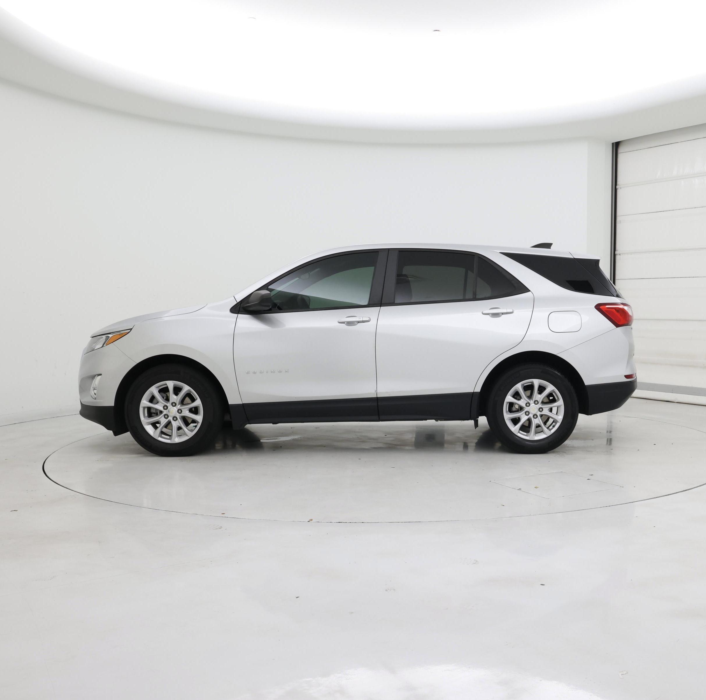 Thumbnail: 2020 Chevrolet Equinox - 3