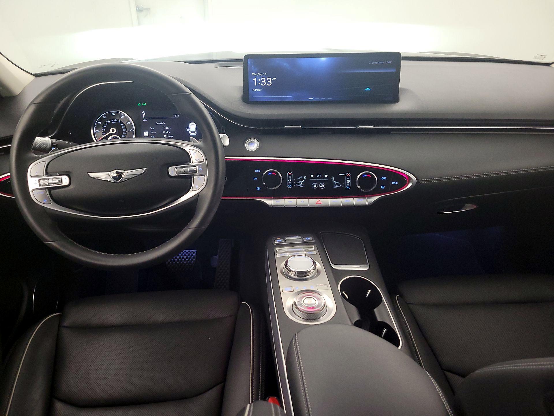 Thumbnail: 2023 Genesis GV70 - 8