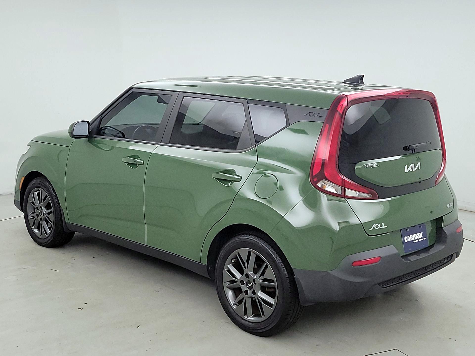 Thumbnail: 2022 Kia Soul - 7