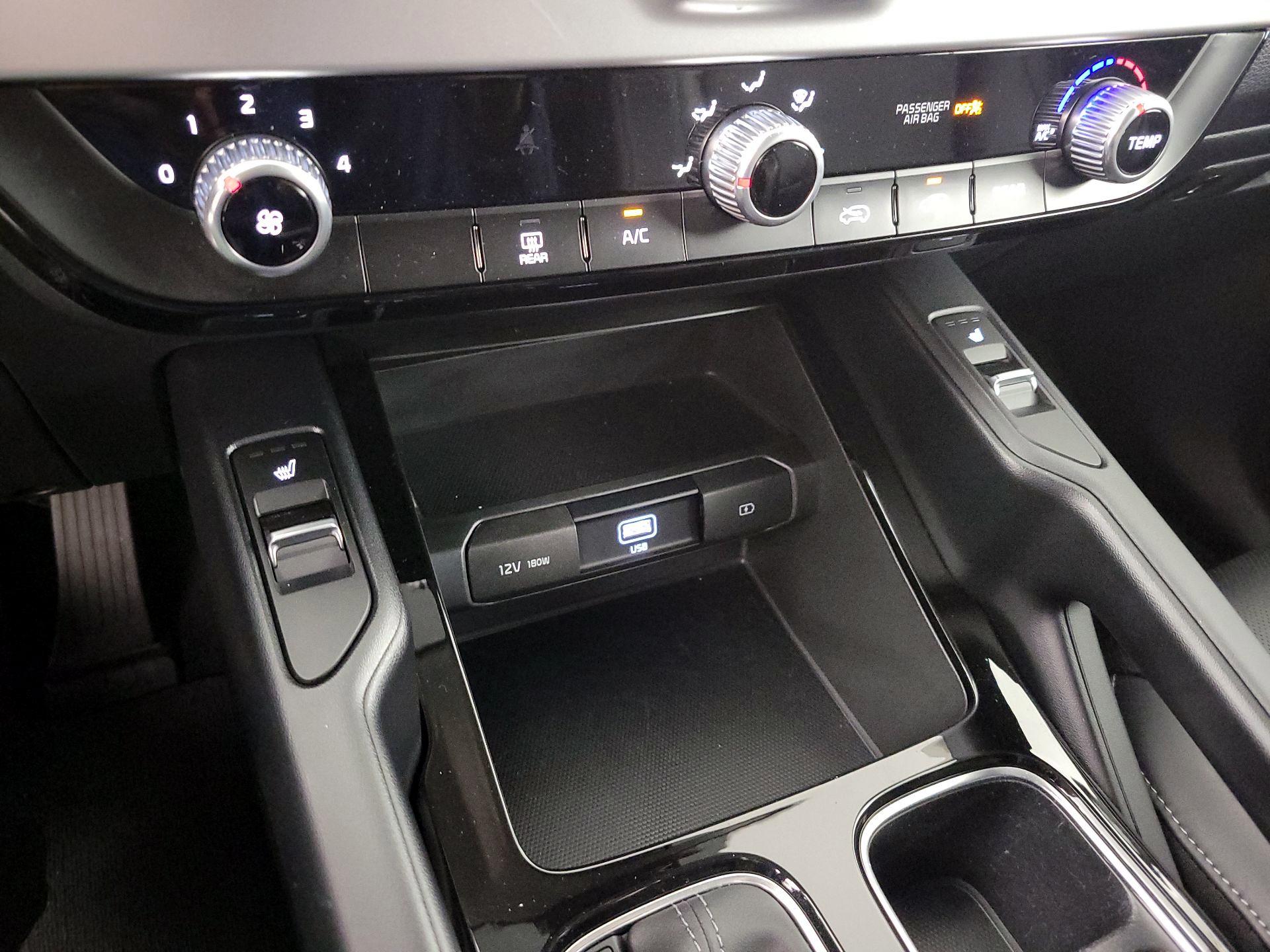 Thumbnail: 2021 Kia Telluride - 14