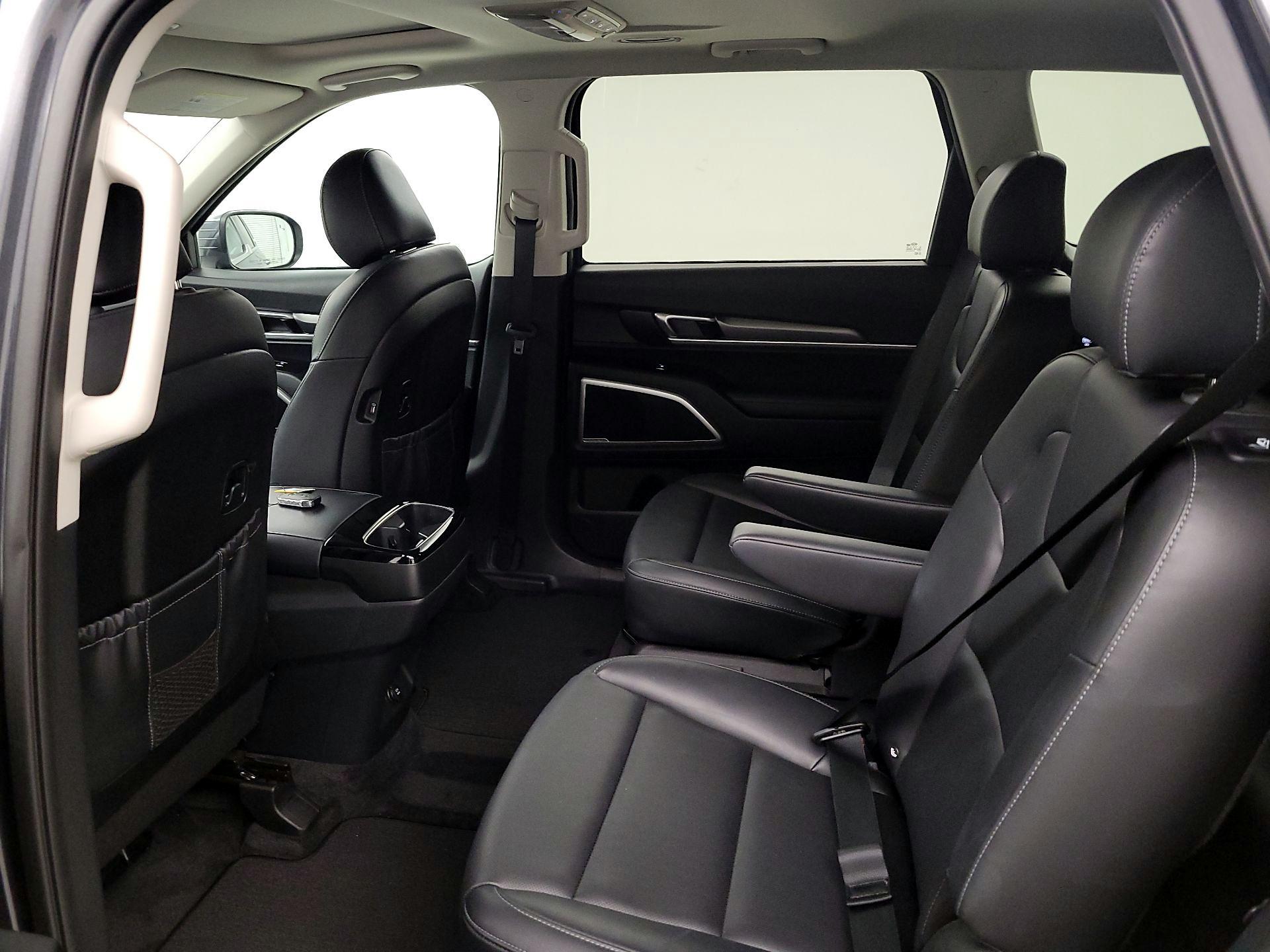 Thumbnail: 2021 Kia Telluride - 17