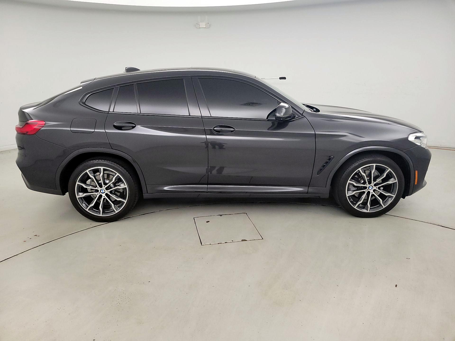 Thumbnail: 2021 BMW X4 - 4