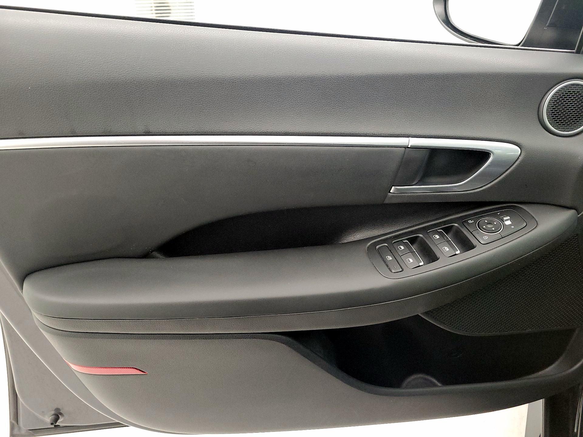 Thumbnail: 2021 Hyundai Sonata - 12