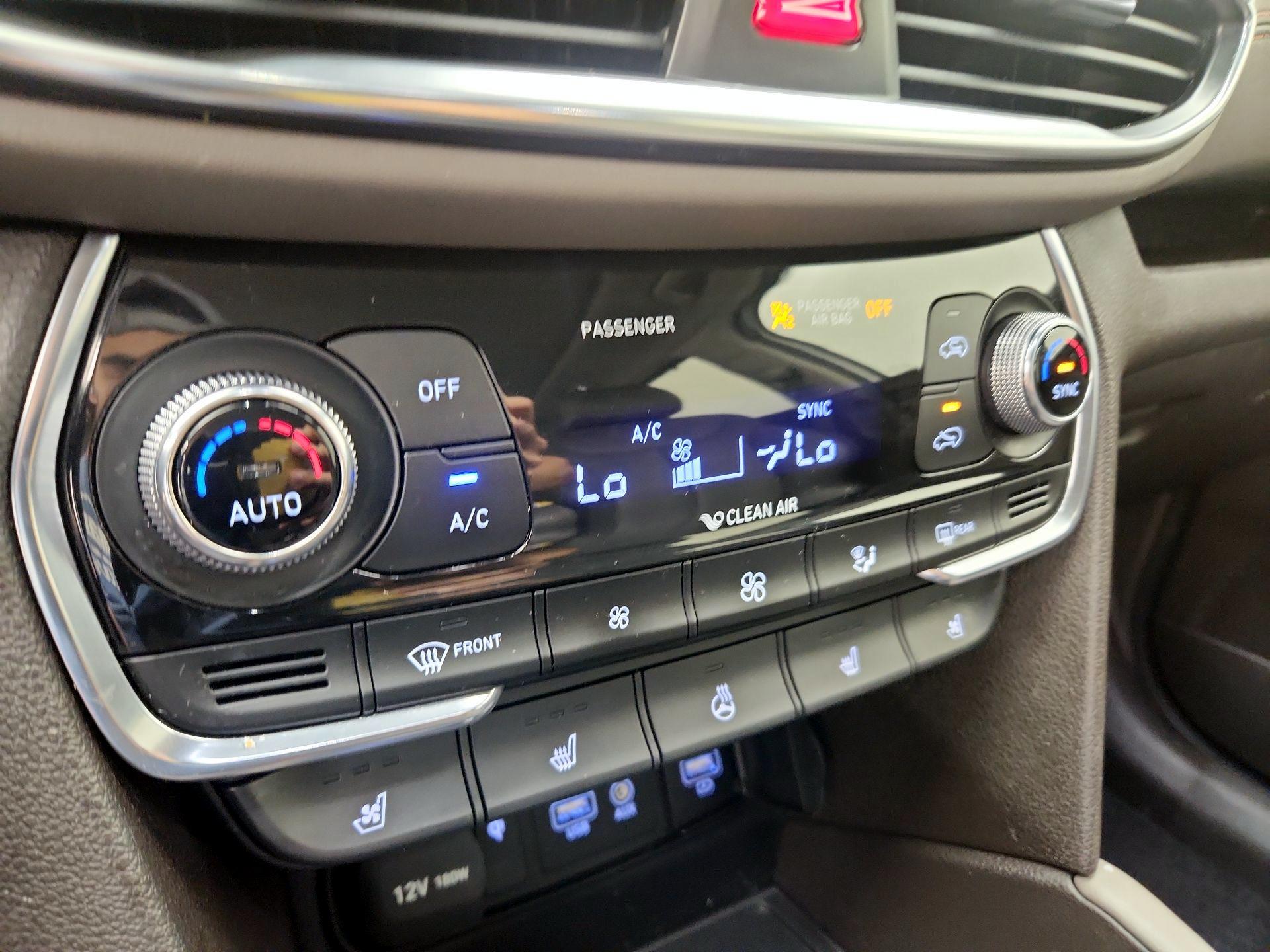 Thumbnail: 2020 Hyundai Santa Fe - 16