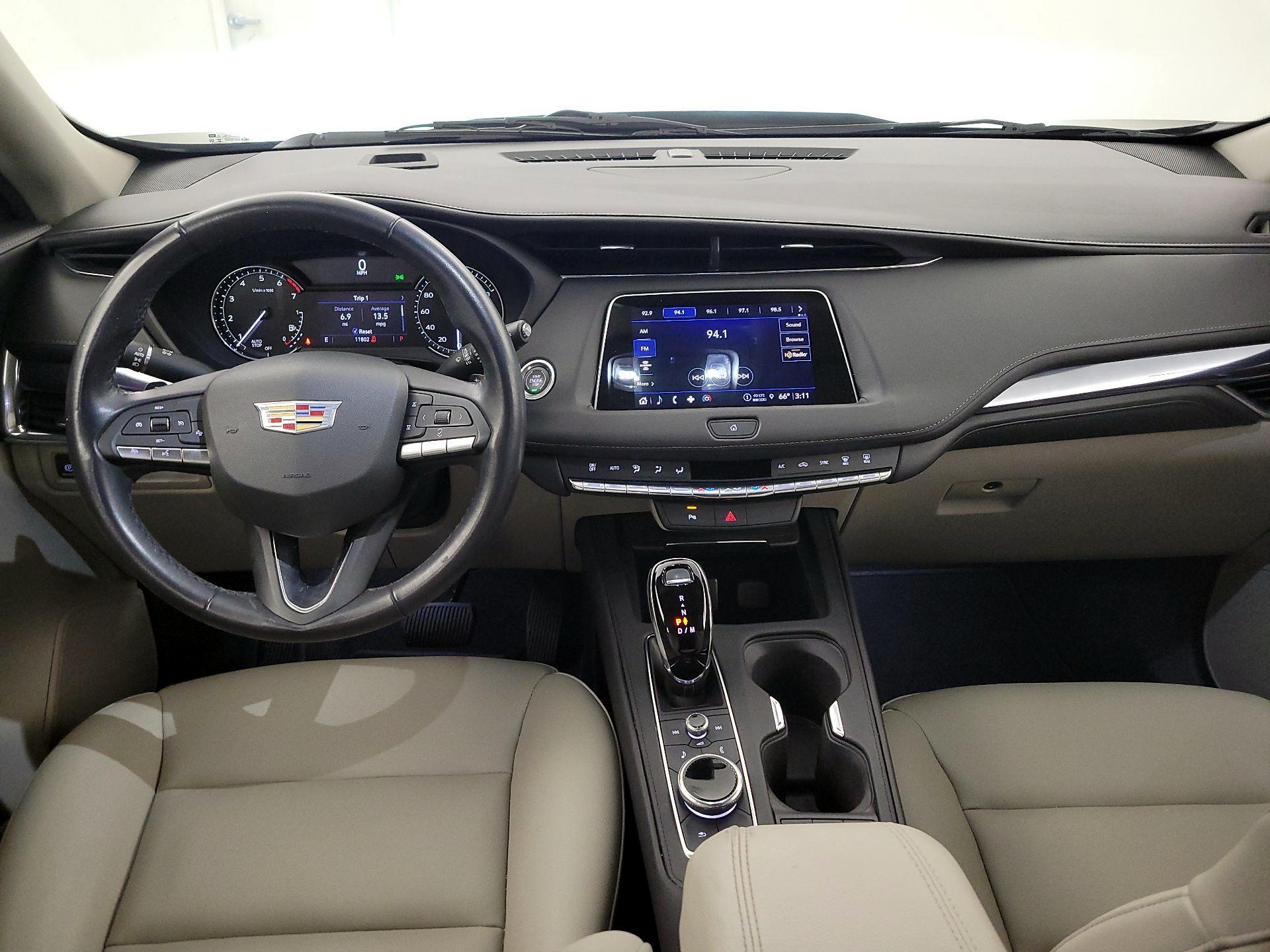 Thumbnail: 2023 Cadillac XT4 - 8