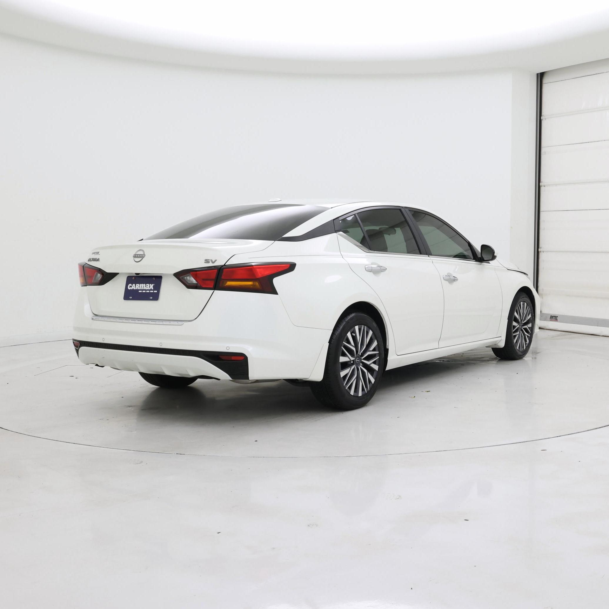 Thumbnail: 2023 Nissan Altima - 8