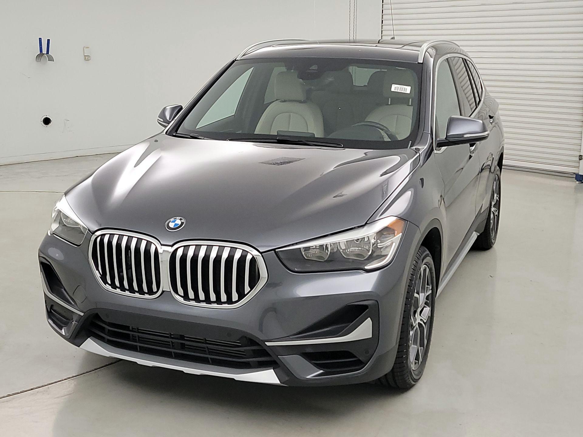 Thumbnail: 2022 BMW X1 - 3