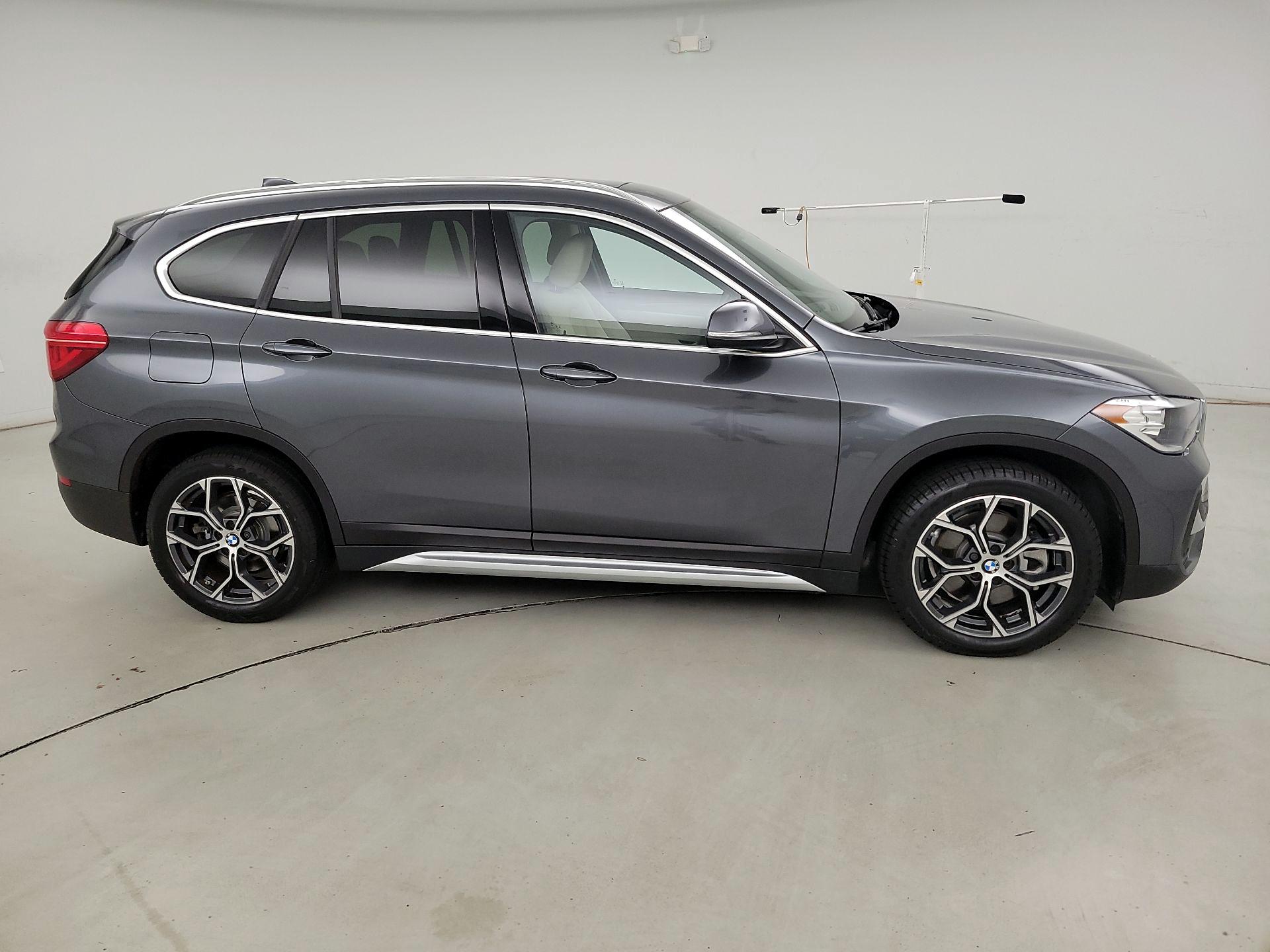 Thumbnail: 2022 BMW X1 - 4