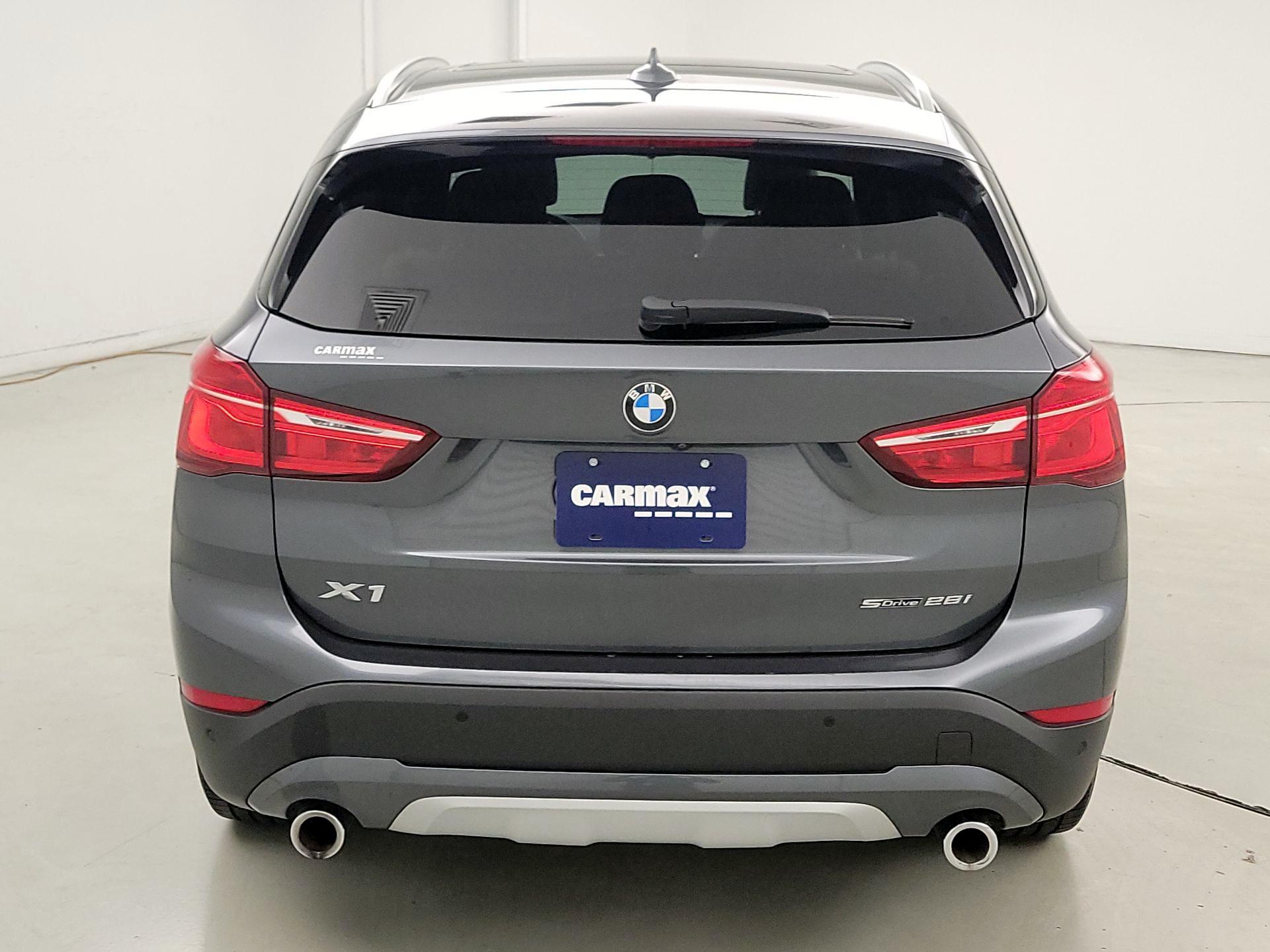 Thumbnail: 2022 BMW X1 - 6