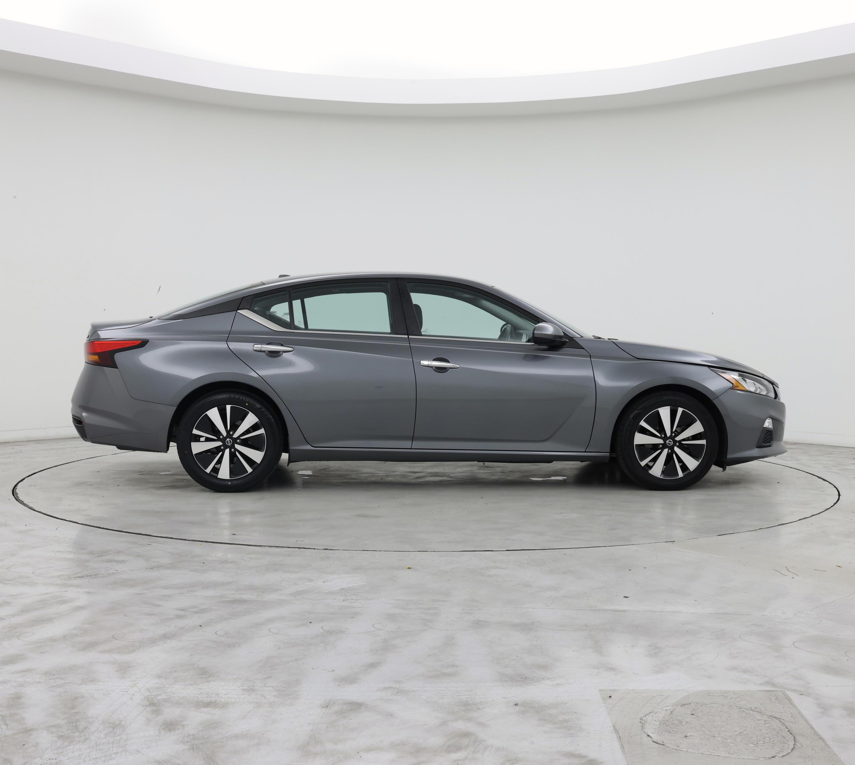 Thumbnail: 2021 Nissan Altima - 7