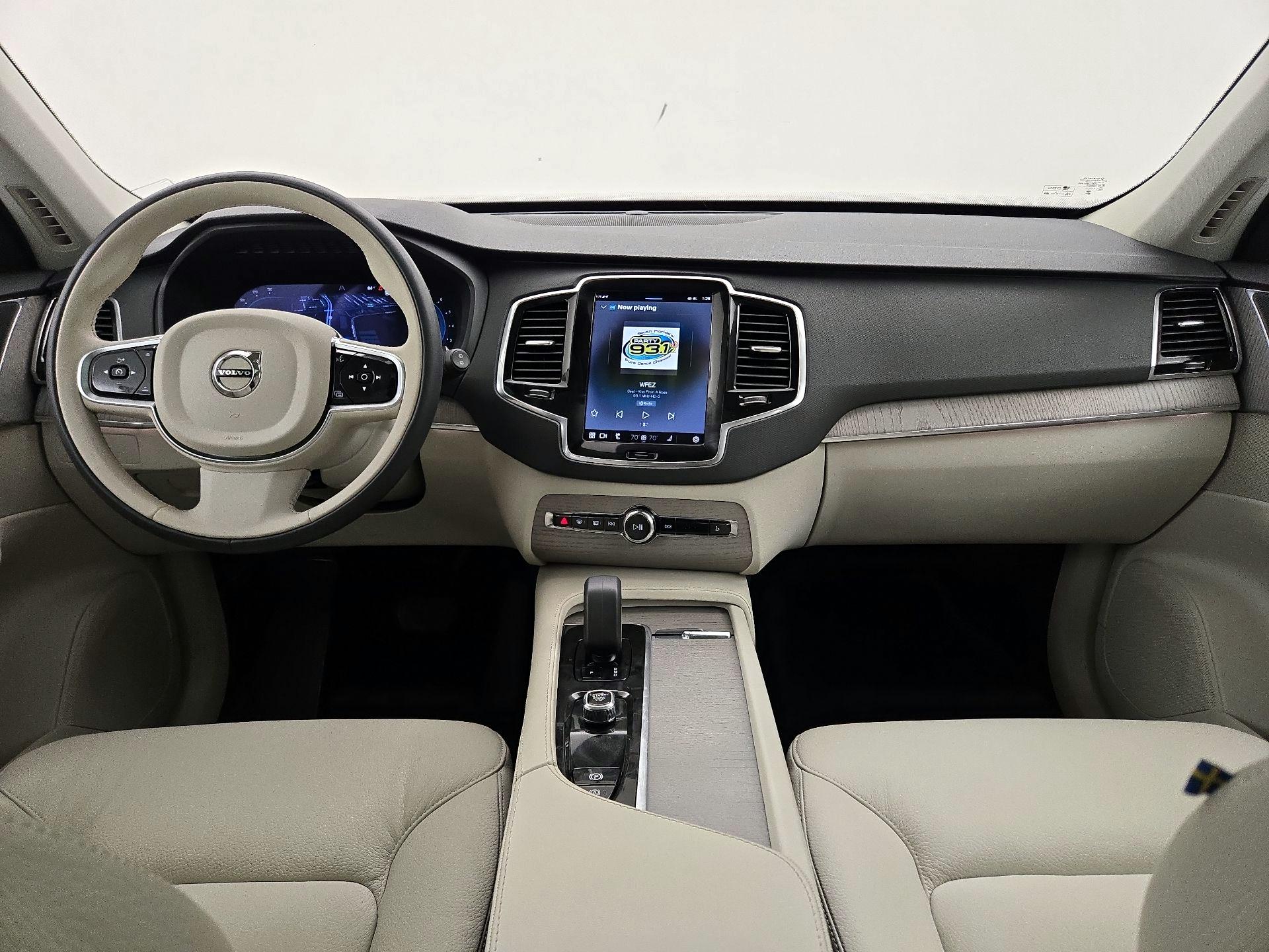 Thumbnail: 2025 Volvo XC90 - 9