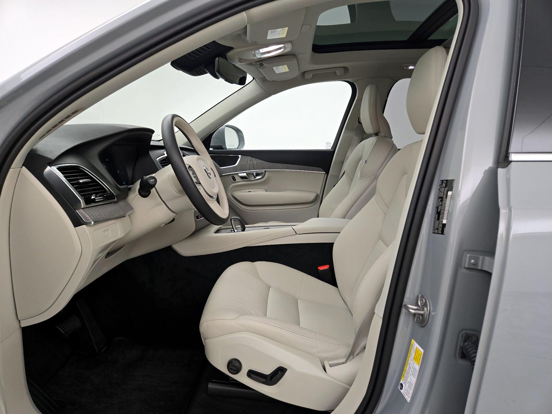 Thumbnail: 2025 Volvo XC90 - 11