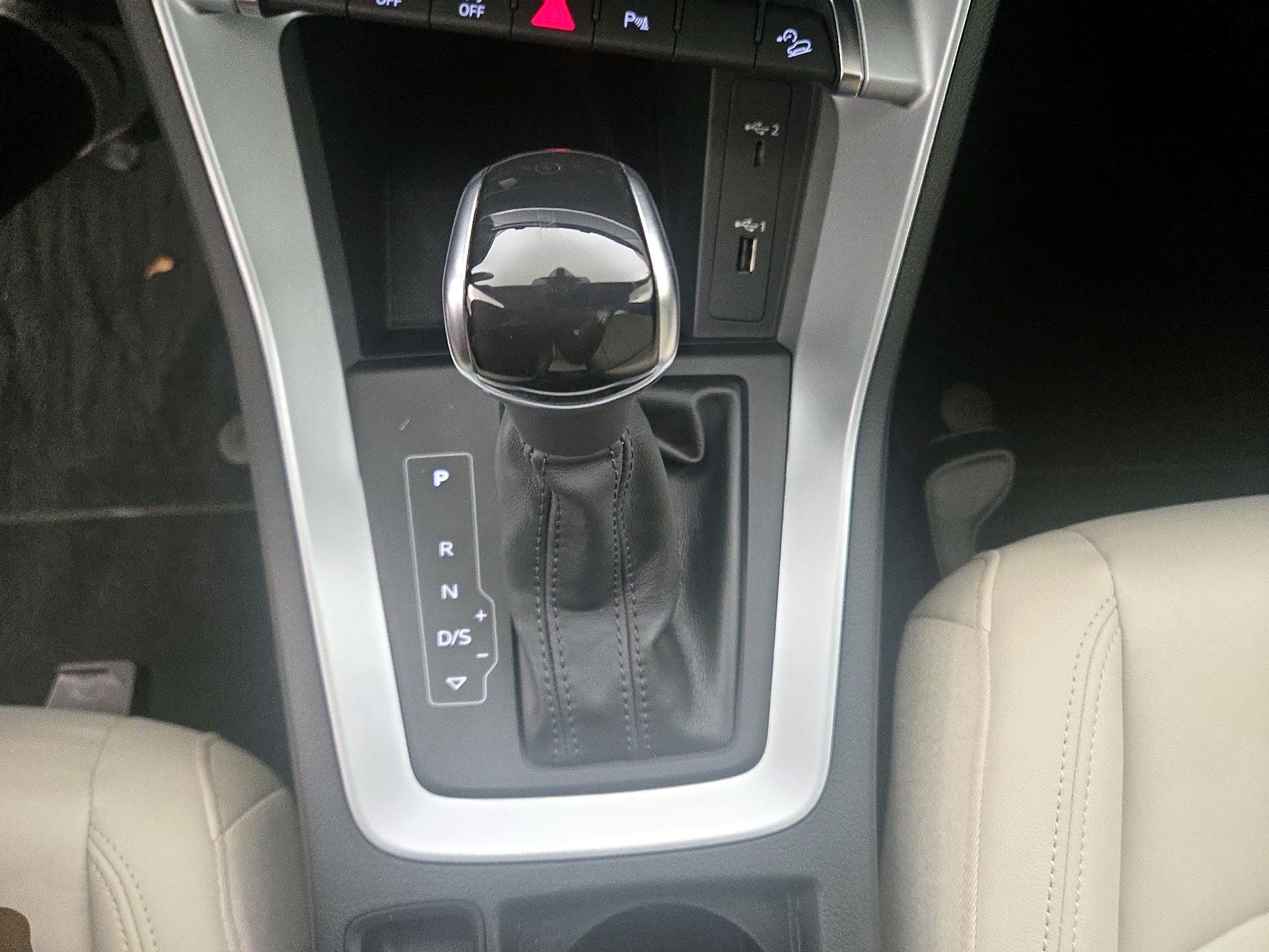 Thumbnail: 2020 Audi Q3 - 17