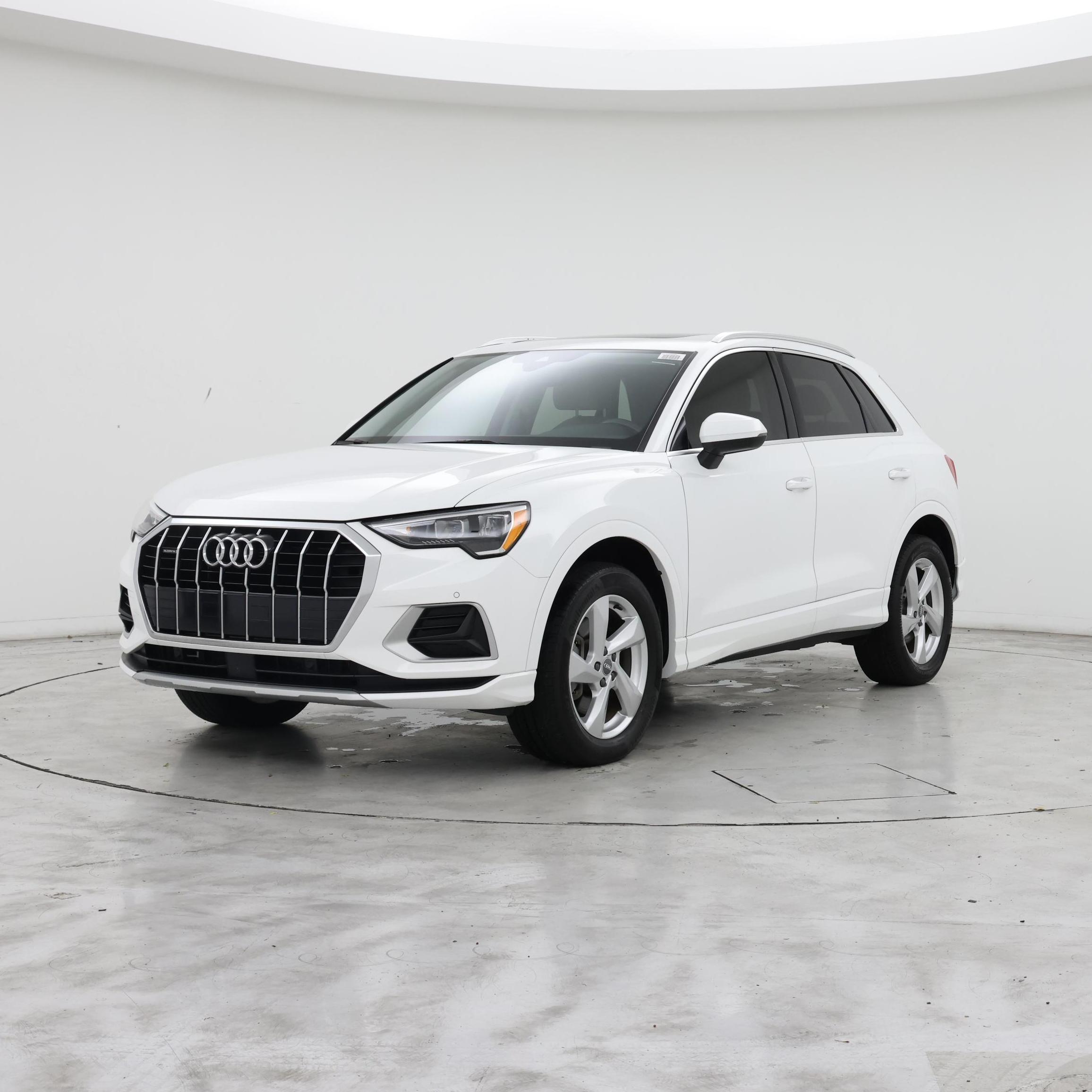 Thumbnail: 2020 Audi Q3 - 4
